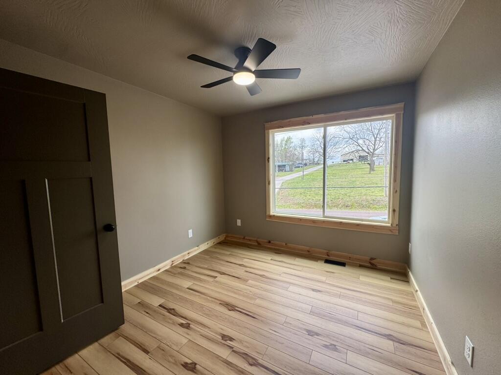 1503 Eisenhower Street B Property Photo 14
