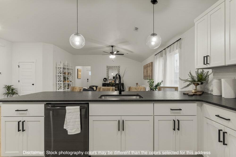 509 Molly Dean Drive Property Photo 16