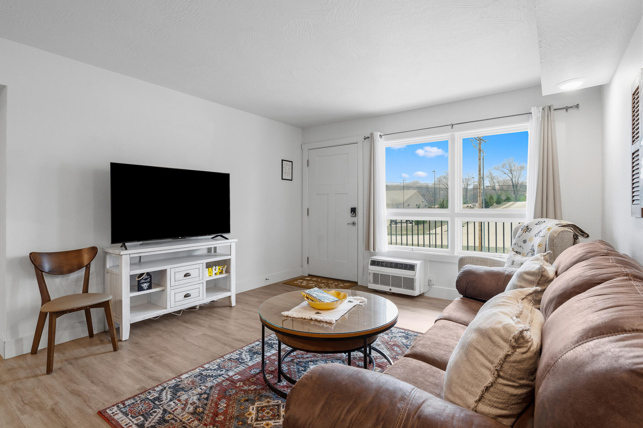 403 Veterans Blvd 304 Property Photo 5