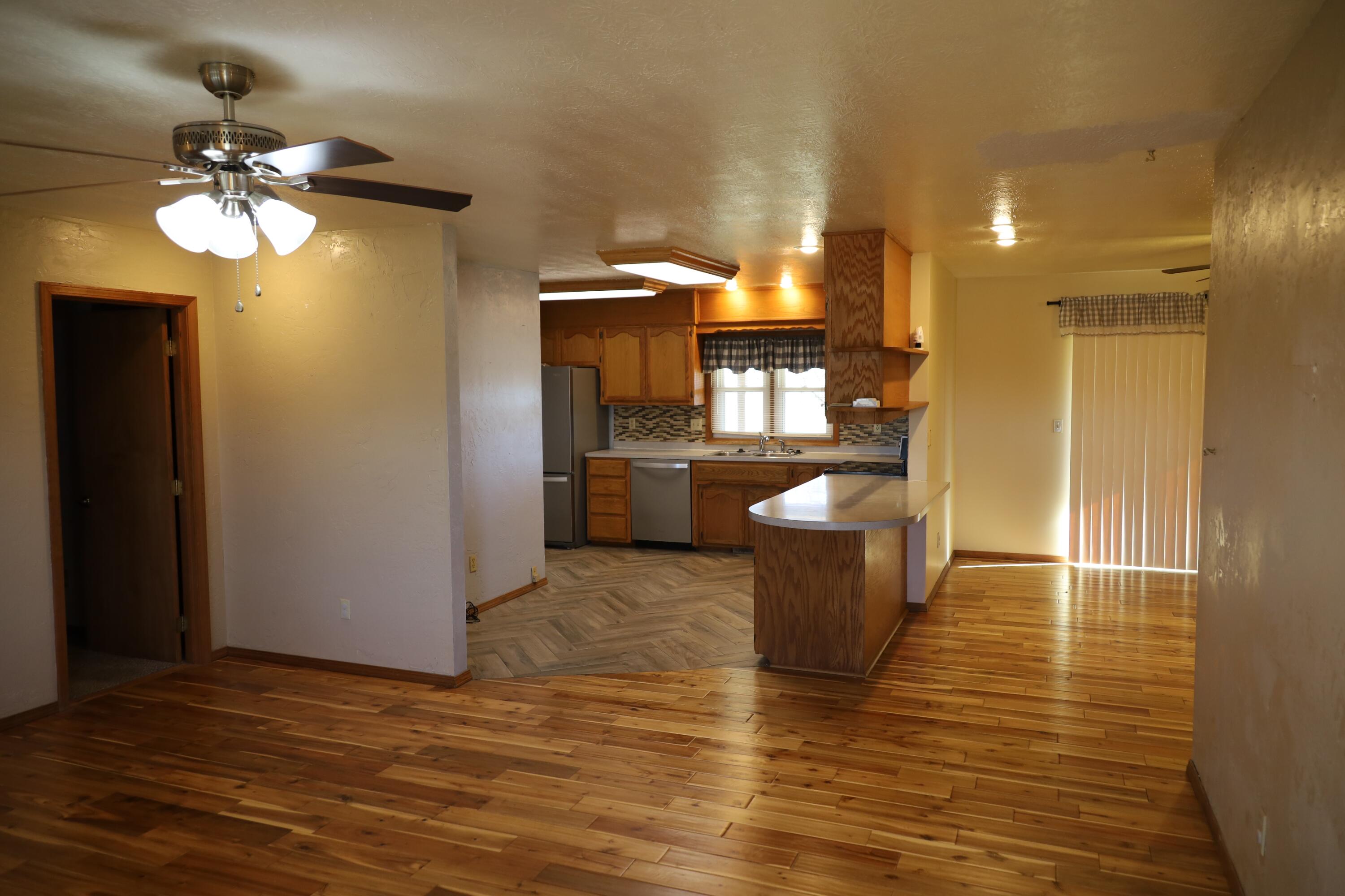 1152 Skyline Road Property Photo 5