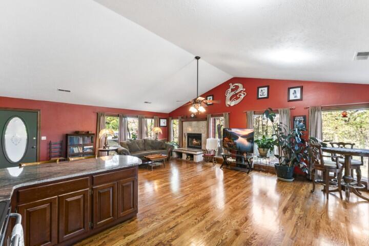 784 Lake Road Property Photo 12