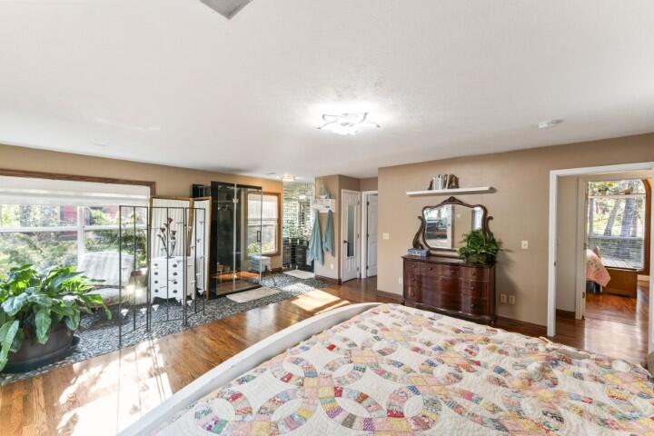 784 Lake Road Property Photo 22
