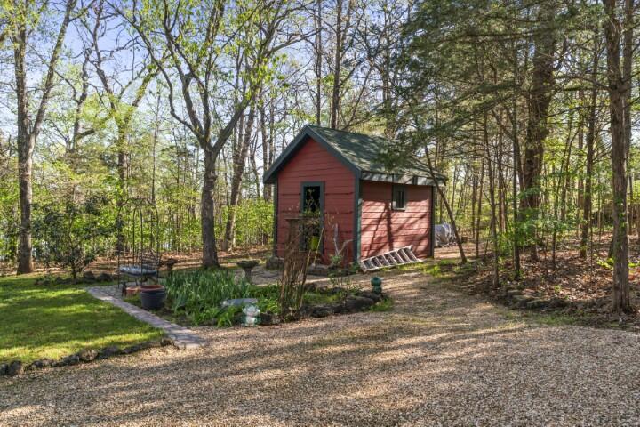 784 Lake Road Property Photo 29