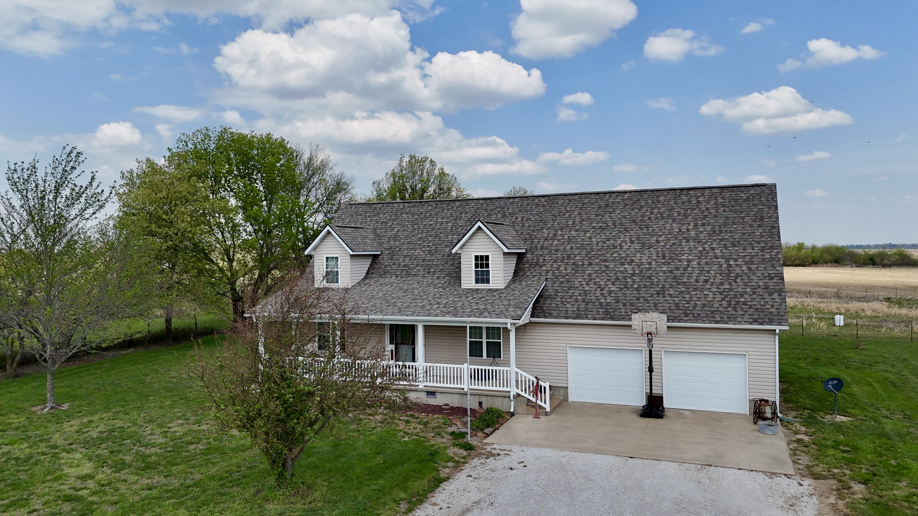 2481 Thorn Road Property Photo 1