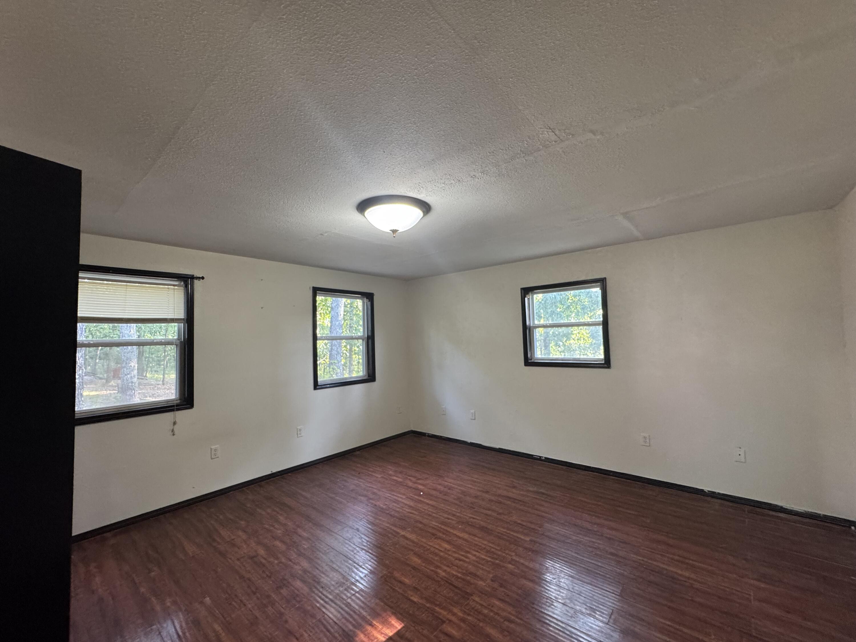 19301 State Highway N Property Photo 26