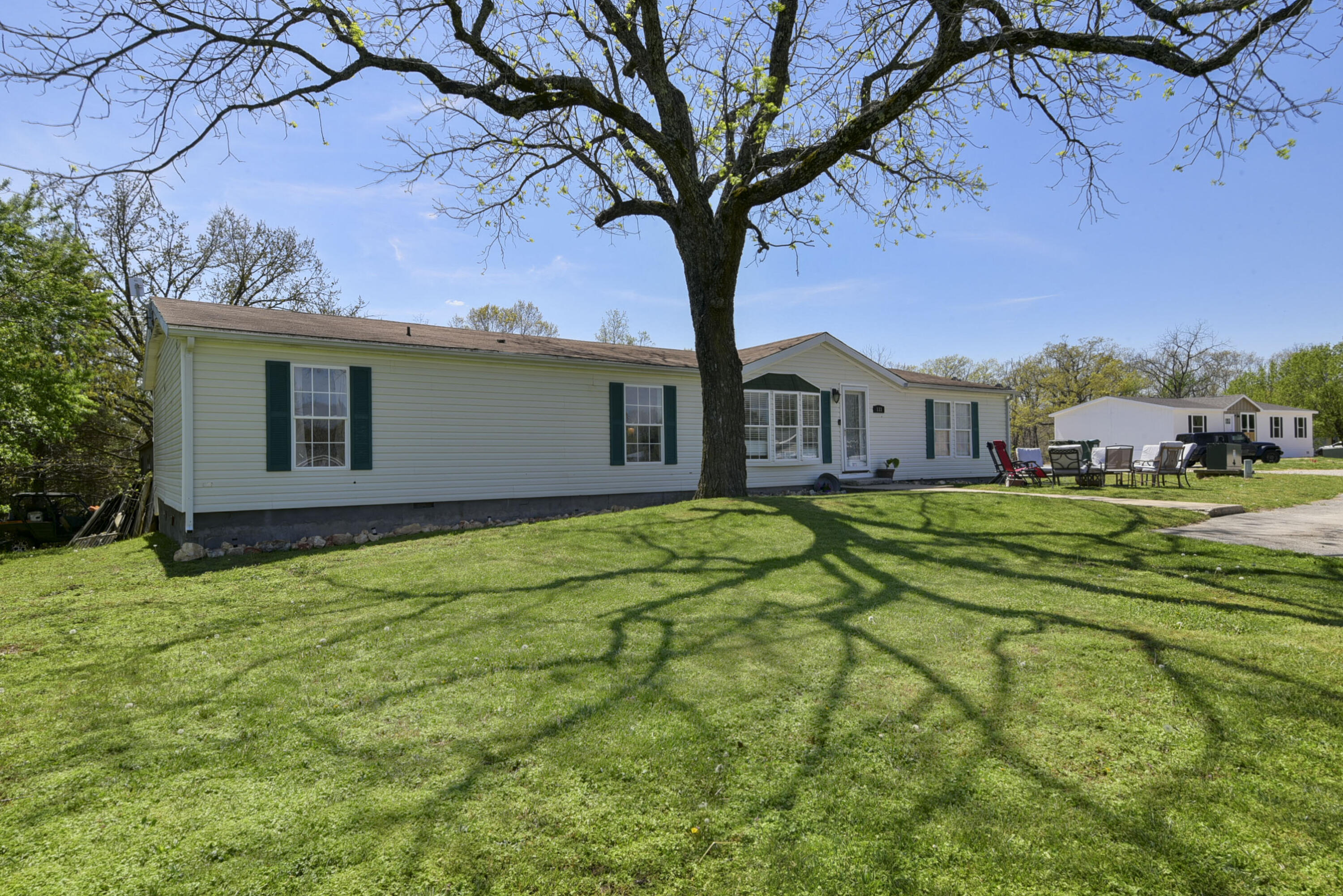 133 Sunny Lane Property Photo 1