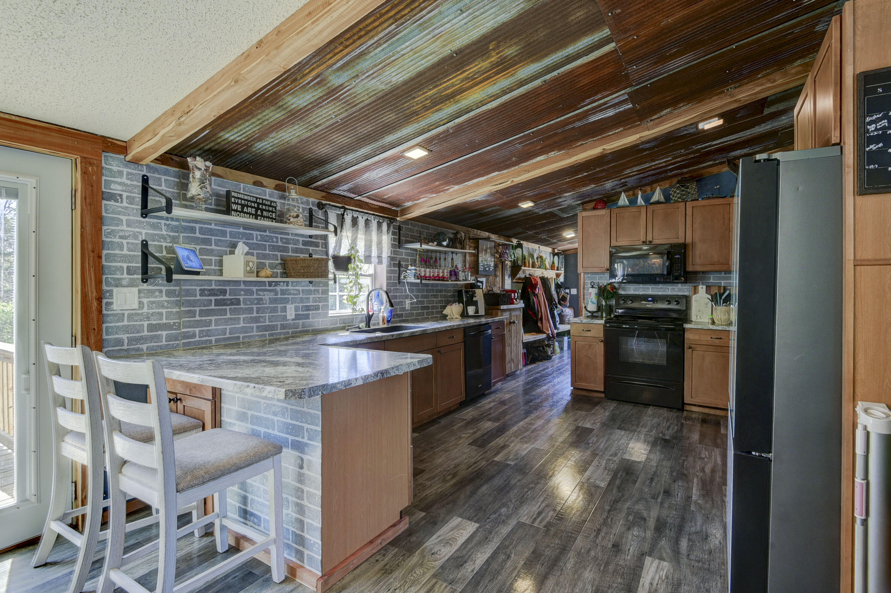133 Sunny Lane Property Photo 5