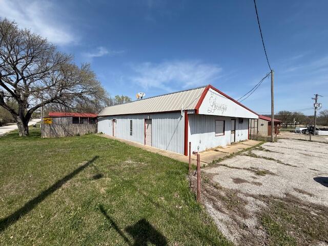 212 South Main Street Property Photo 28
