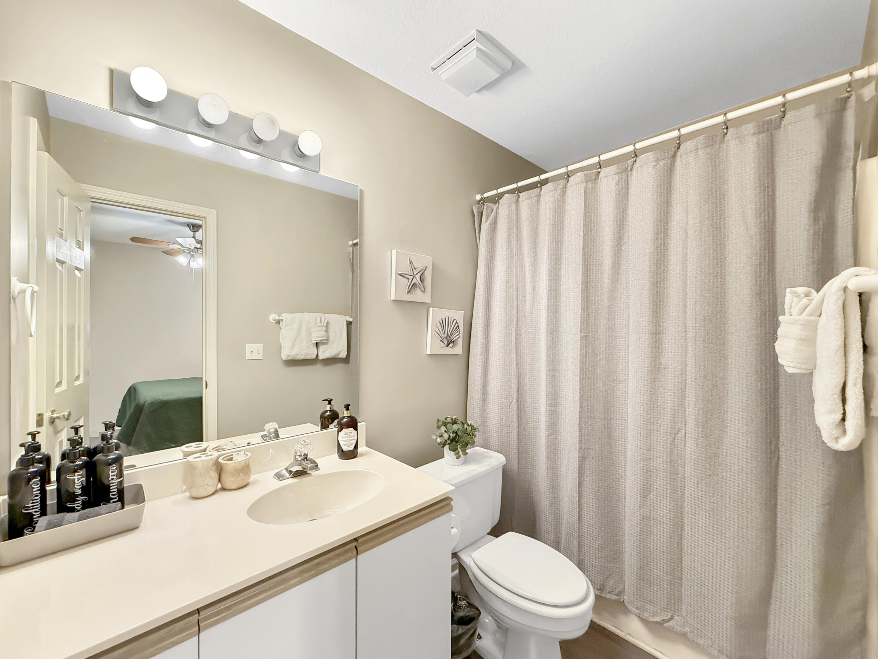 815 Holiday Ridge 1-9 Property Photo 14