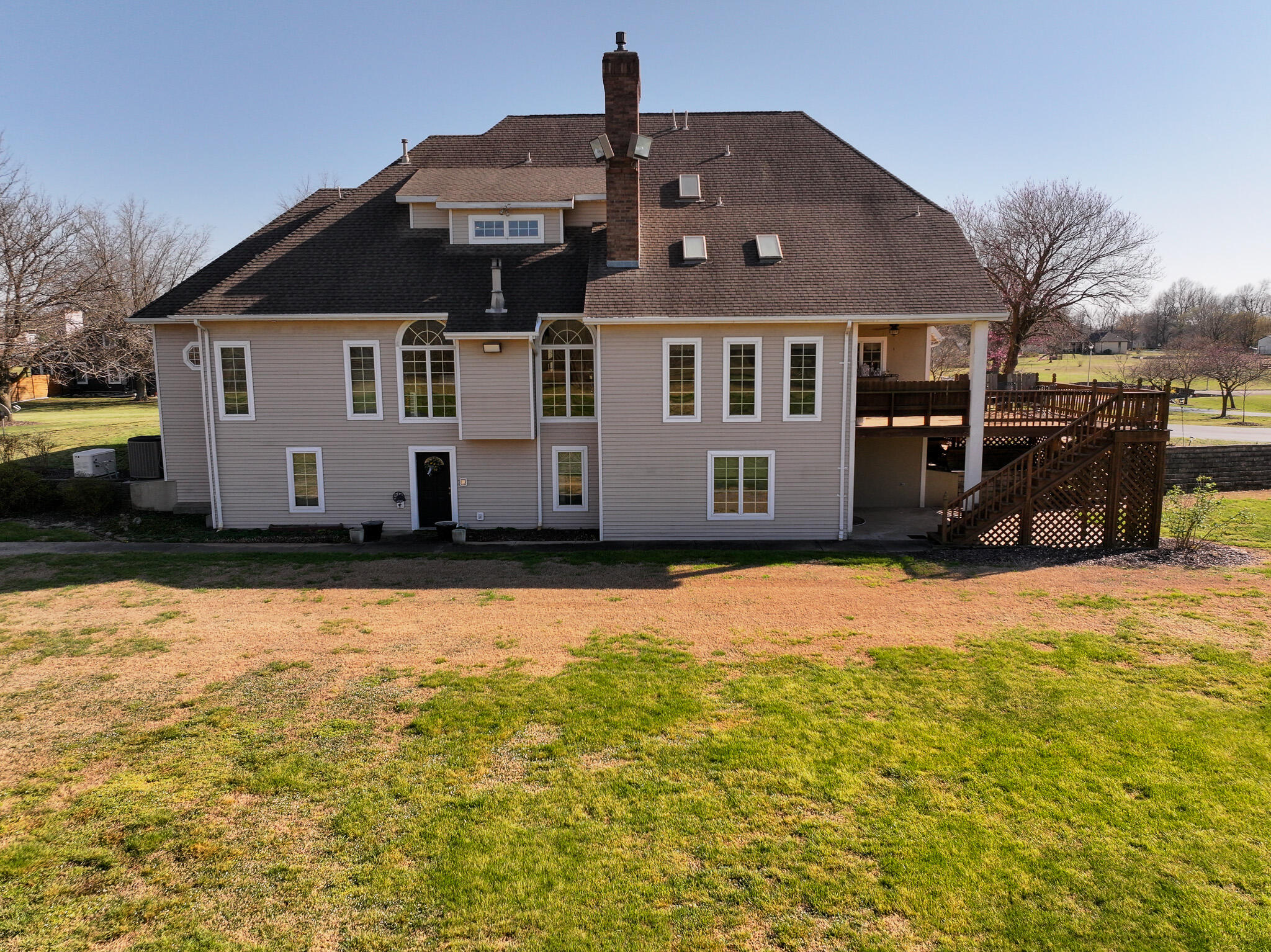 304 Reavley Drive Property Photo 3