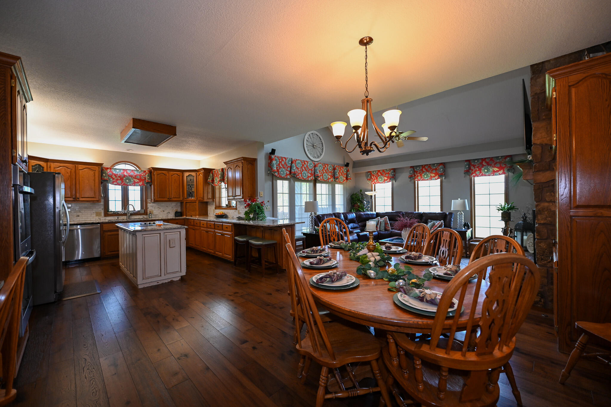 304 Reavley Drive Property Photo 49