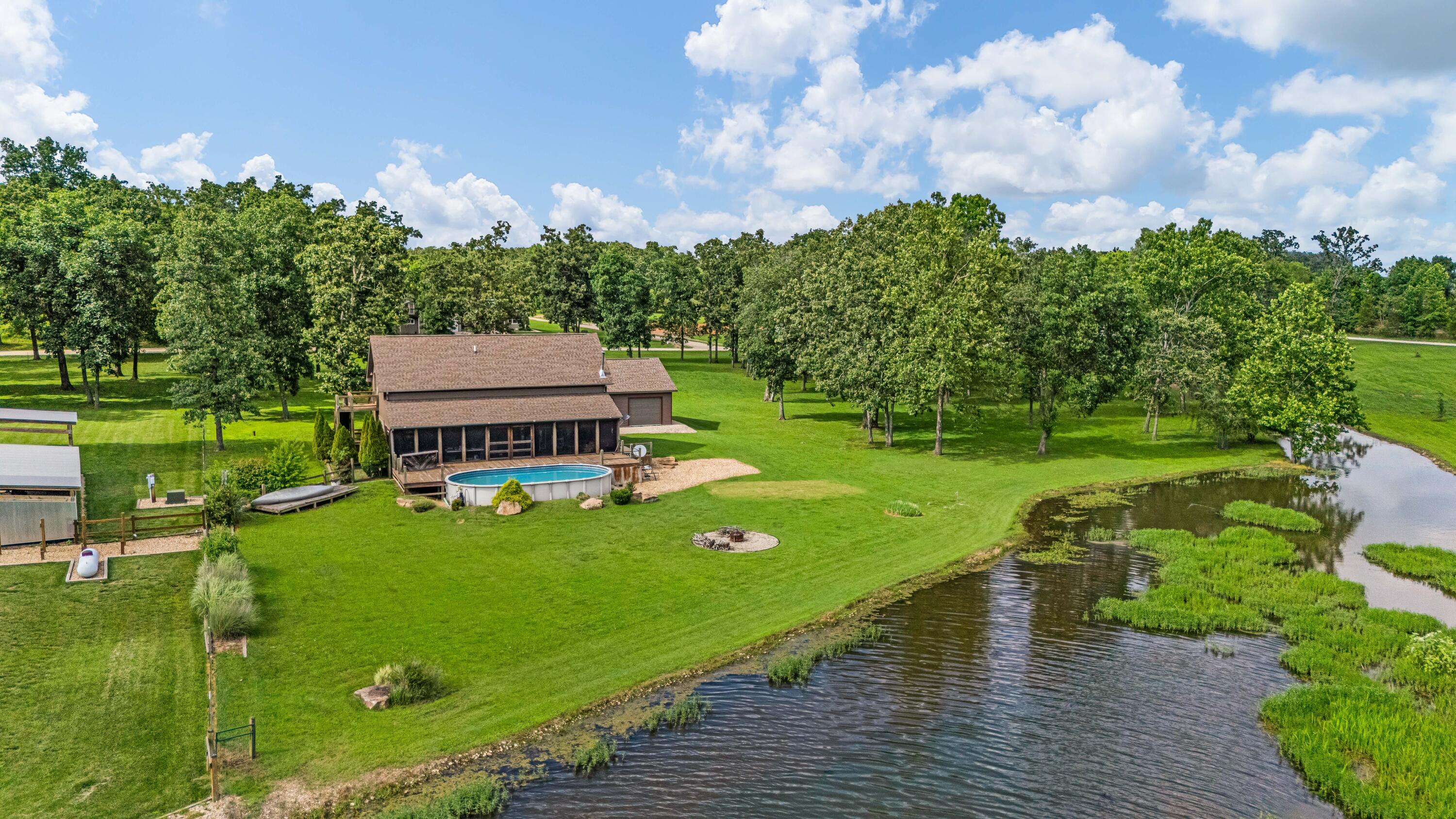 5560 Private Road 8072 Property Photo 42