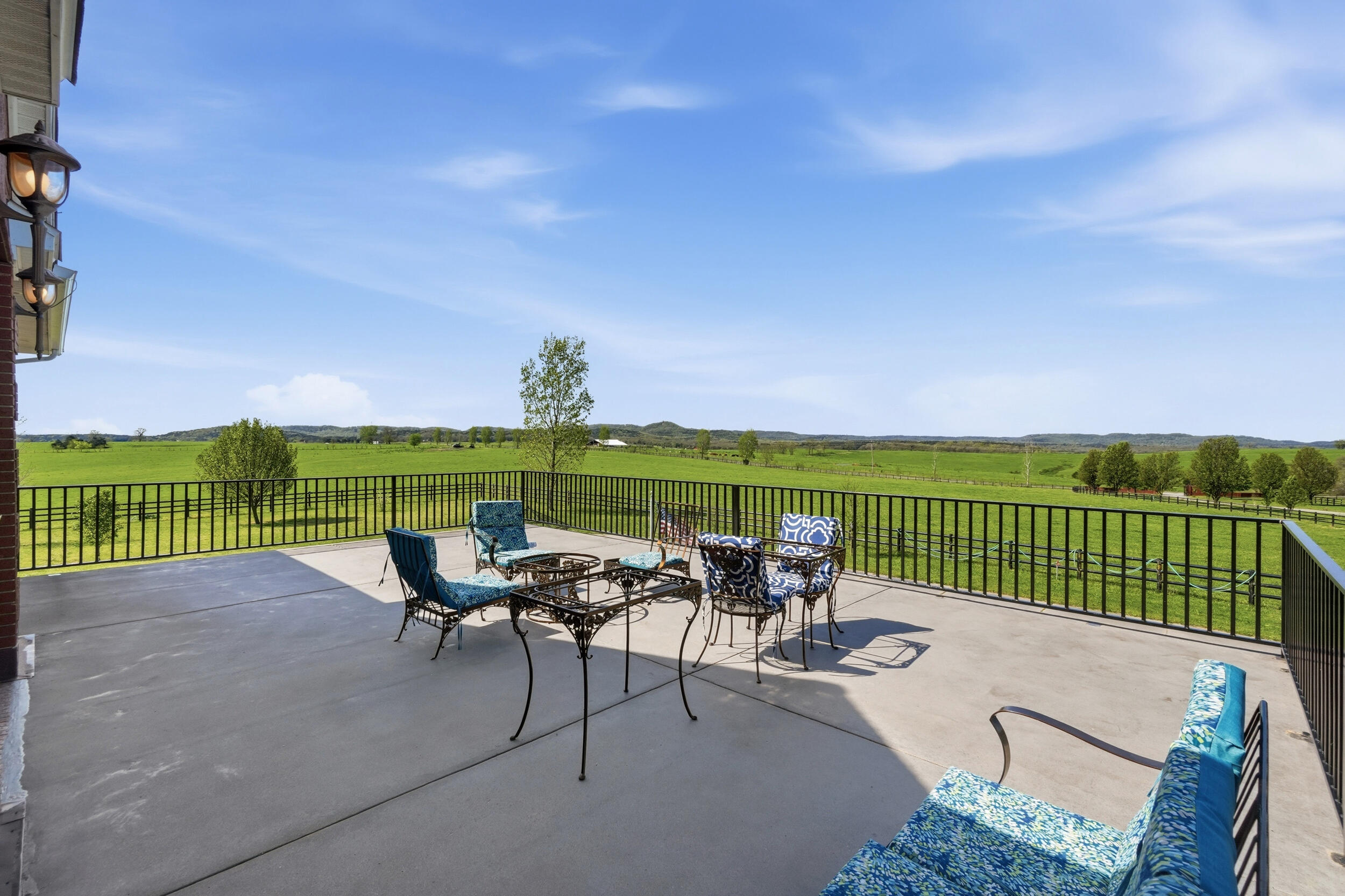 60320368 Property Photo 44