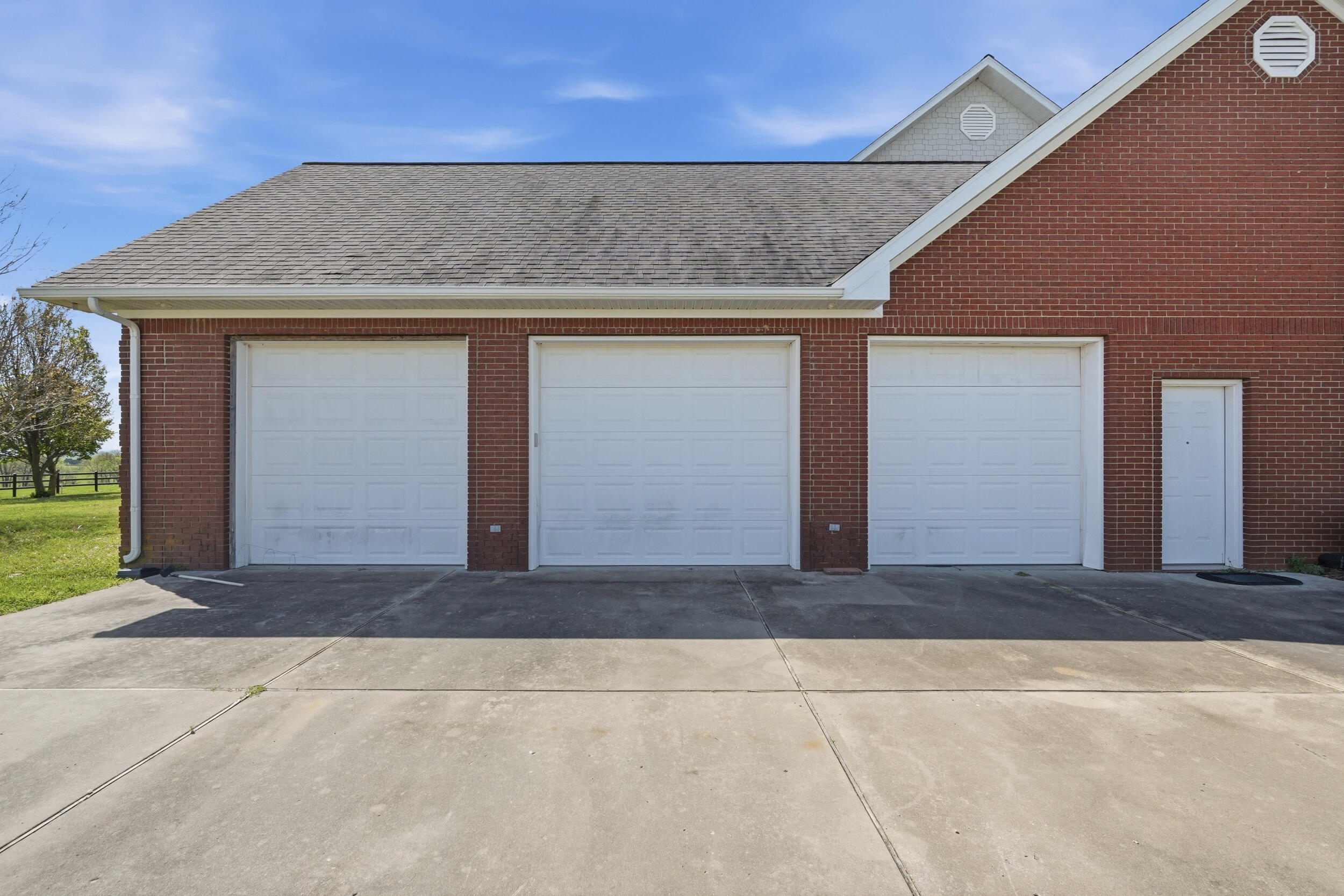 60320368 Property Photo 49