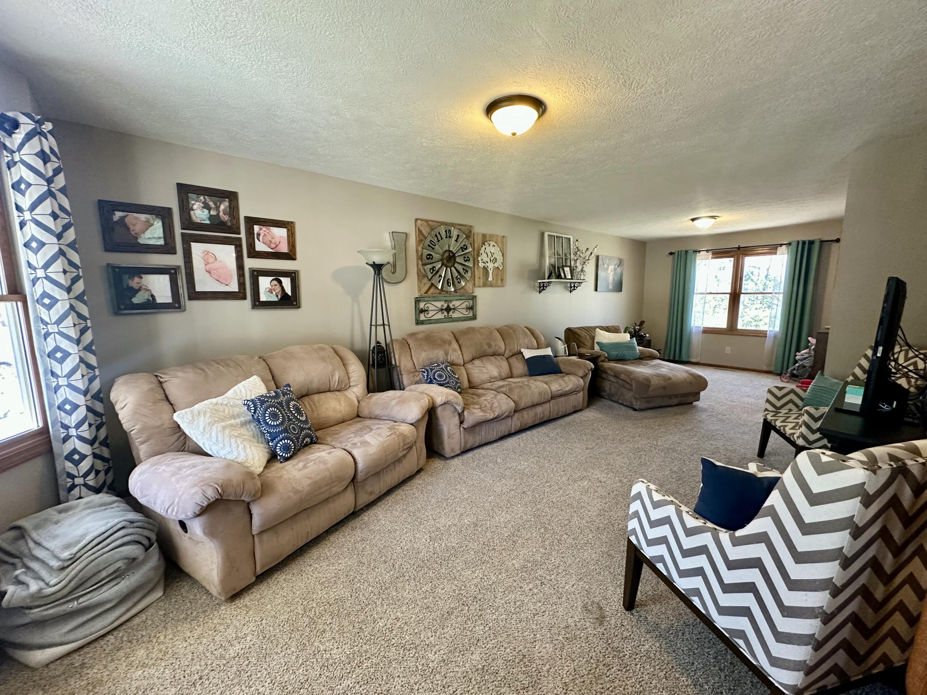 1729 North Pine Street Property Photo 8