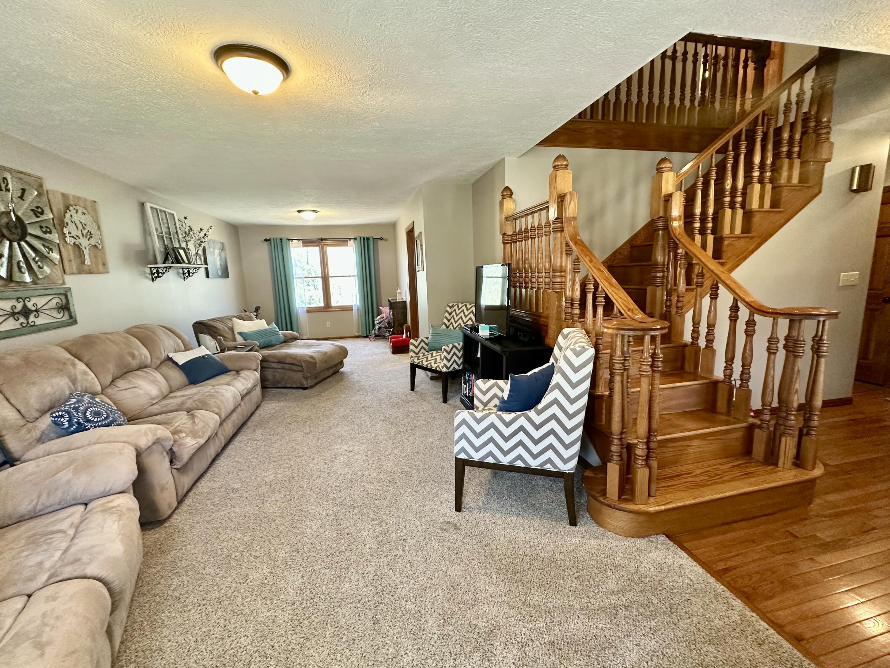 1729 North Pine Street Property Photo 9