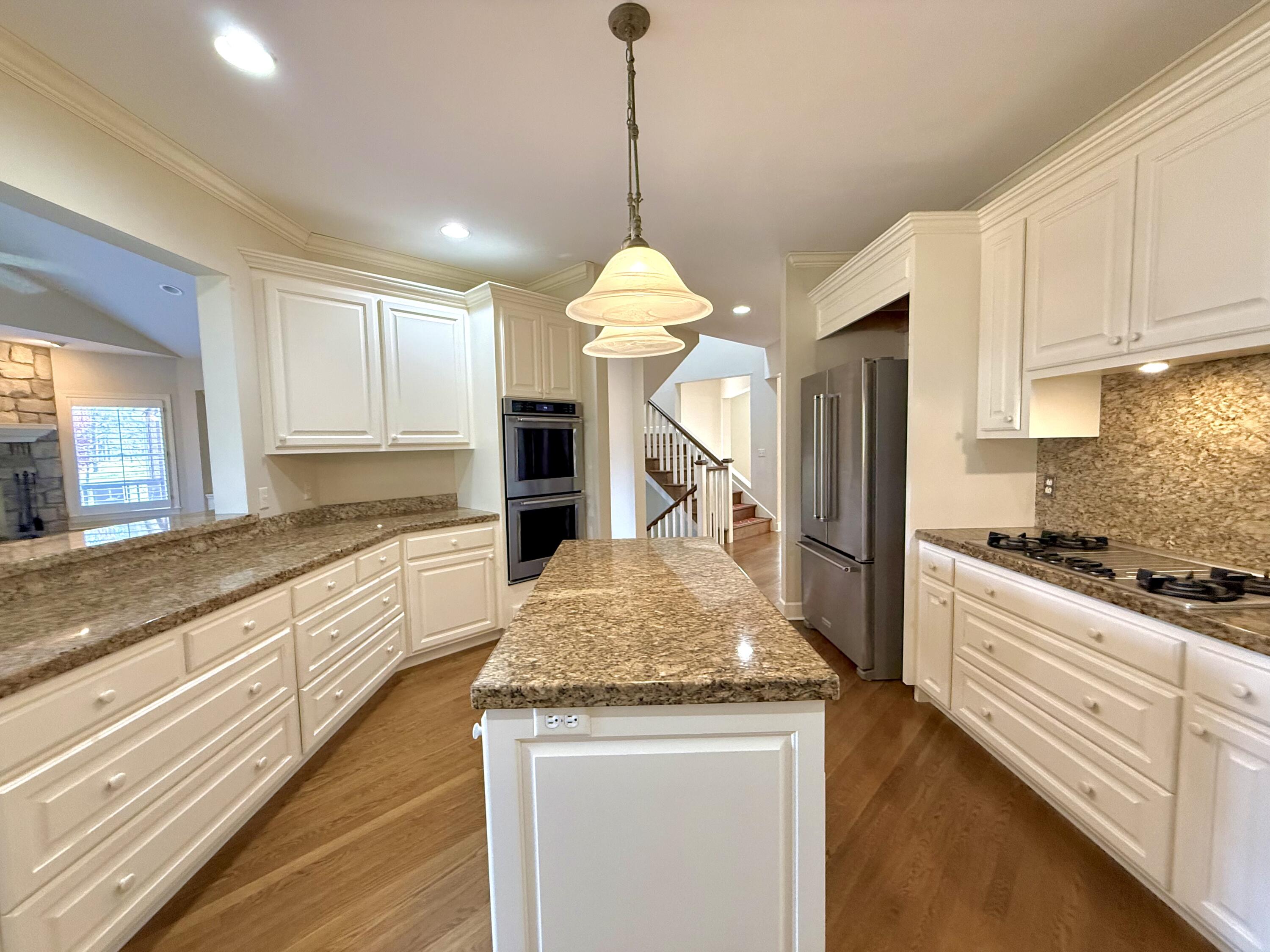 7805 Westwood Drive Property Photo 4
