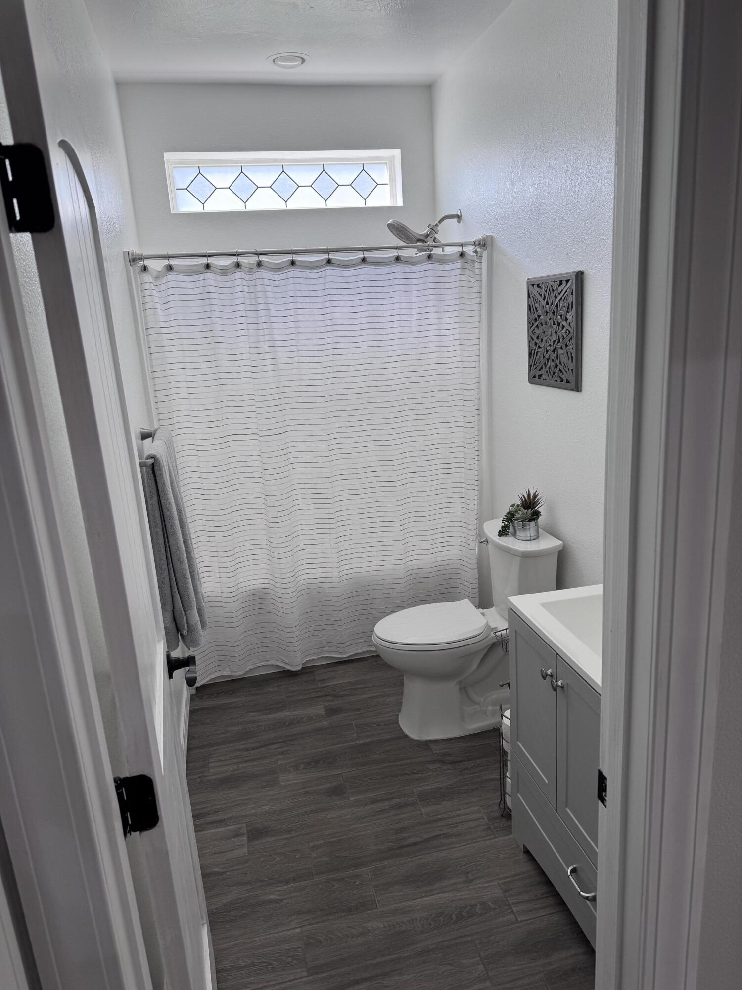 803 Robin Road Road Property Photo 7