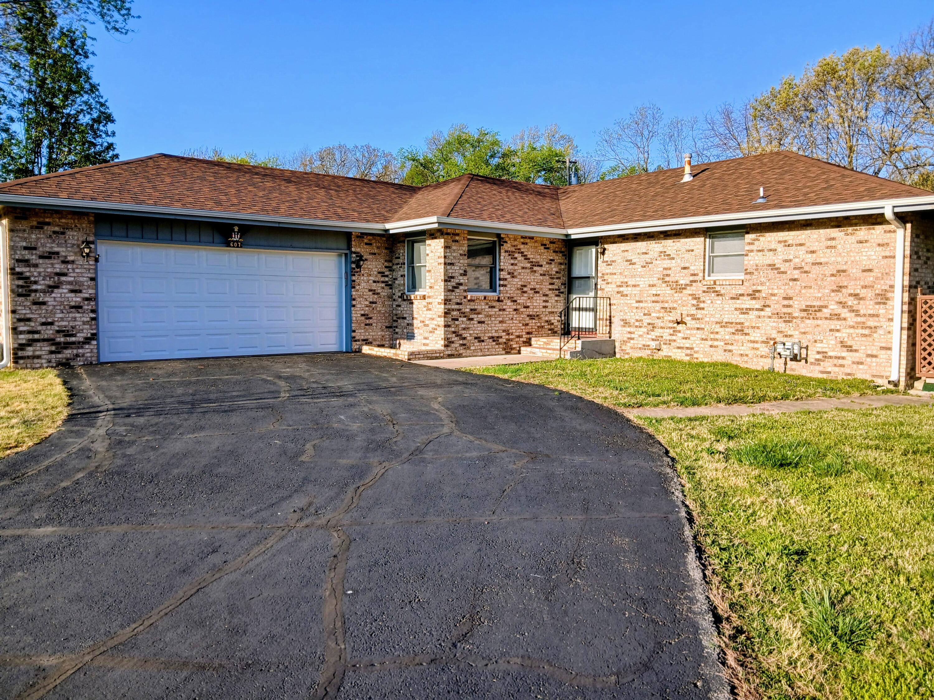 607 Terrace Drive Property Photo 1