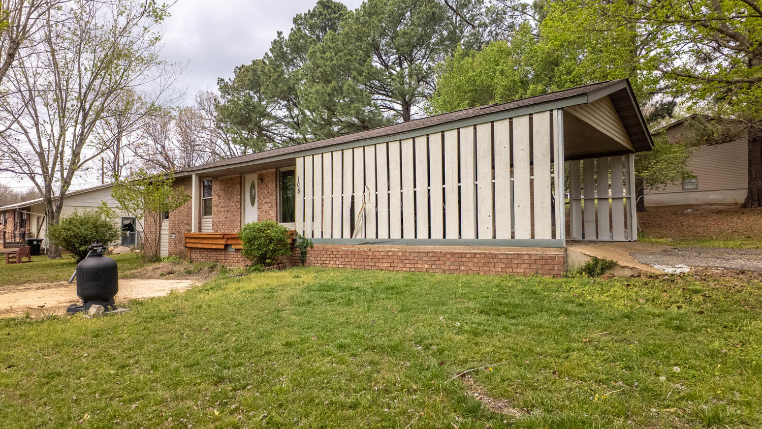 105 Welch Street Property Photo 3