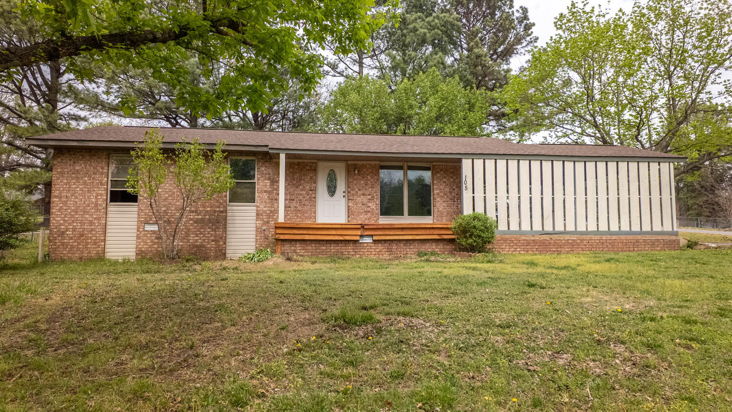 105 Welch Street Property Photo 5
