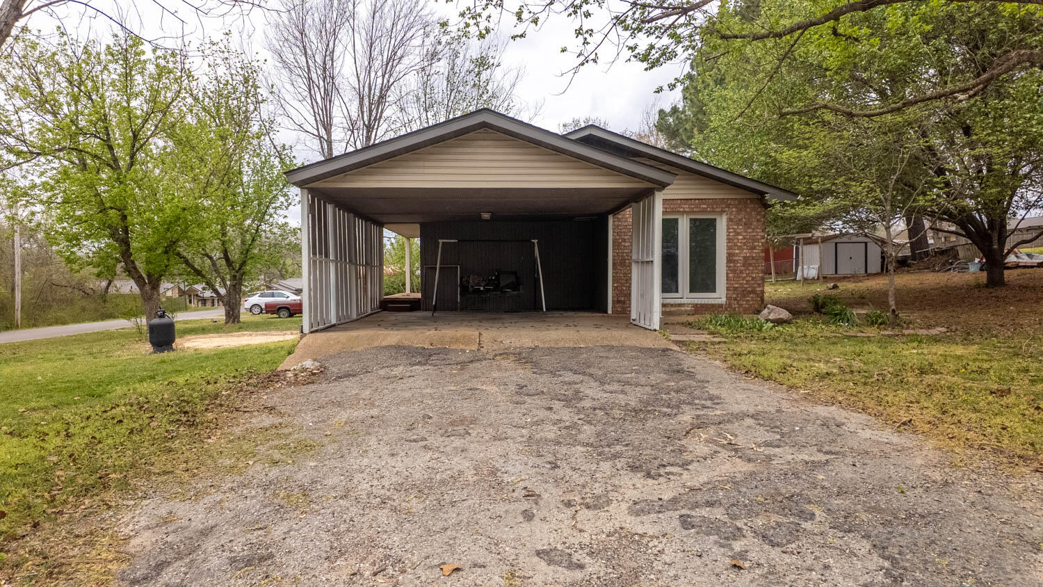 105 Welch Street Property Photo 9