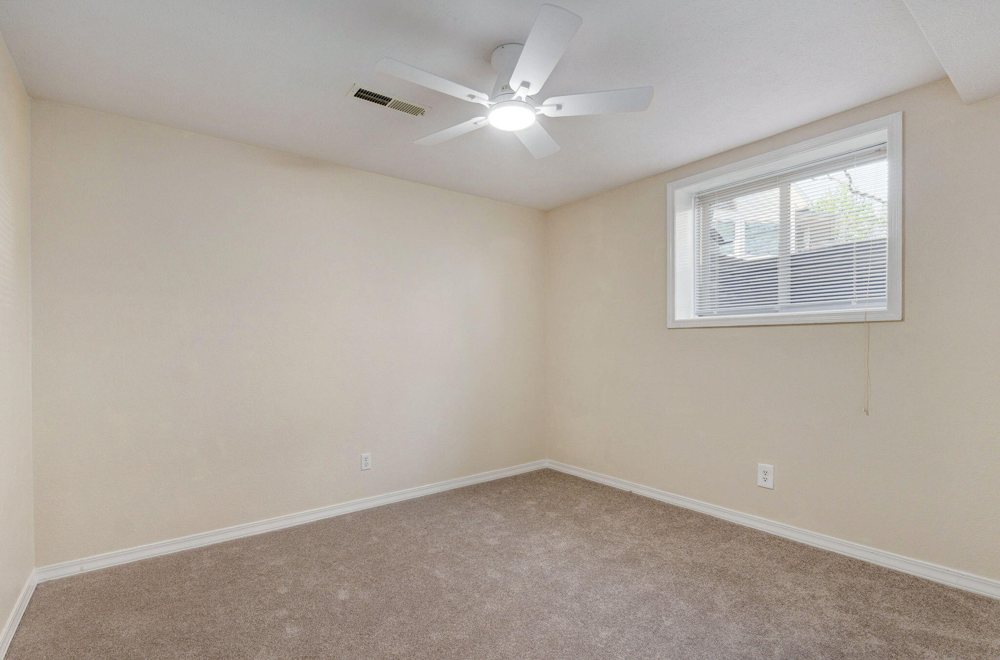 4976 South Eldon Avenue Property Photo 39