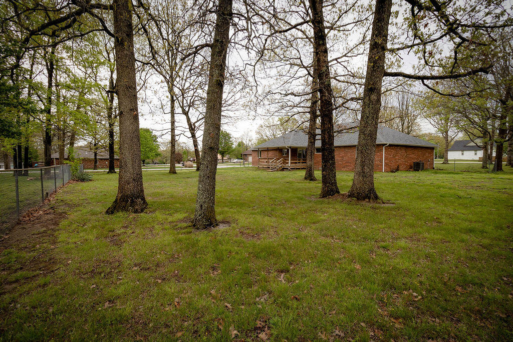 489 Meadowview Drive Property Photo 28