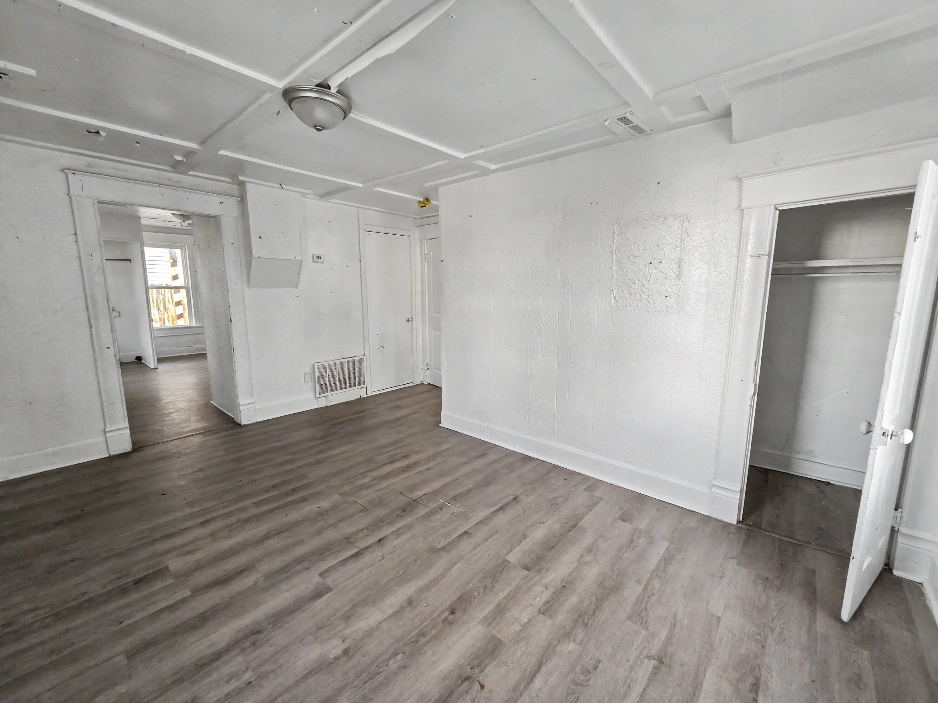 2040 North Prospect Avenue A & B Property Photo 5