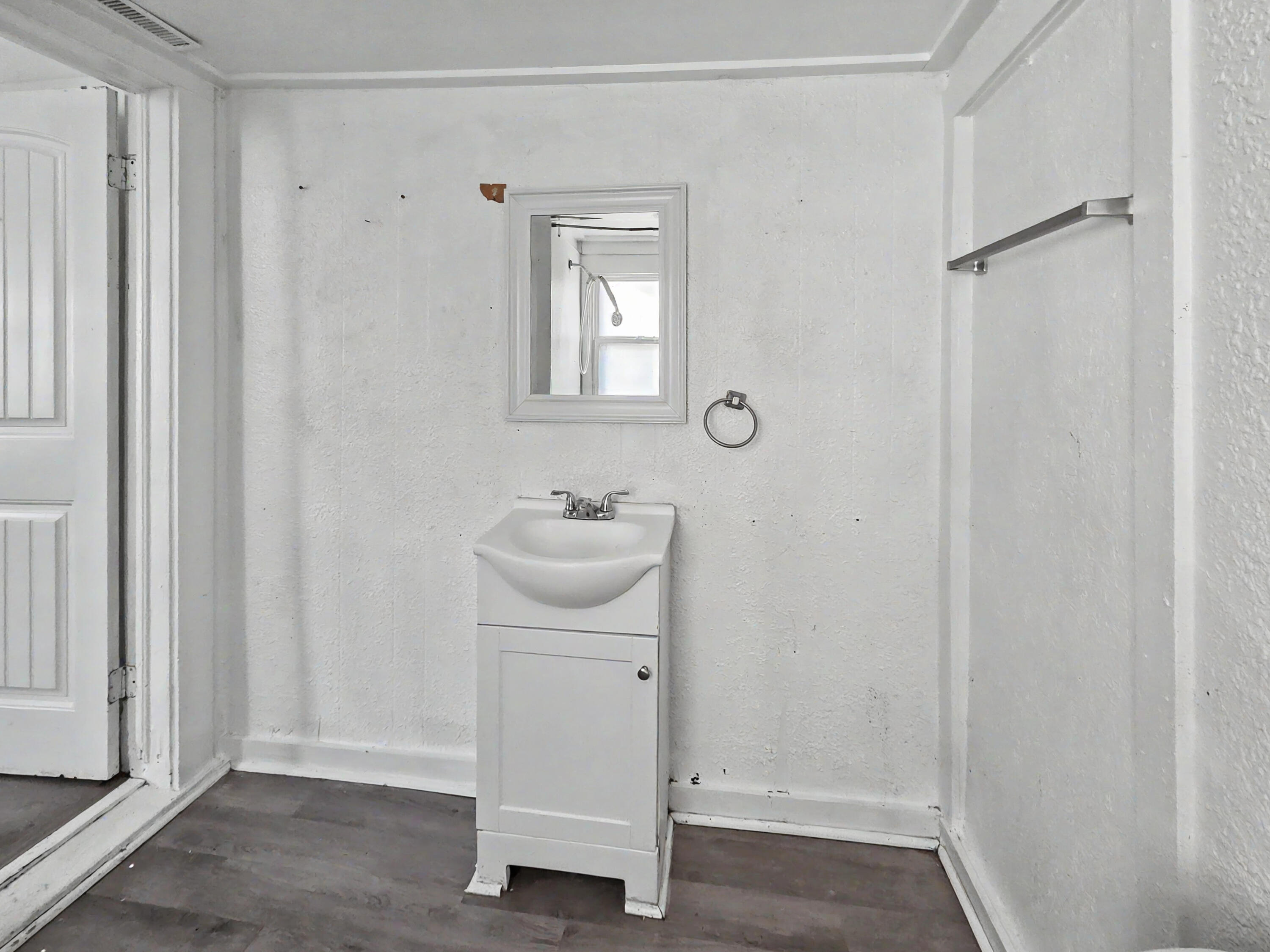 2040 North Prospect Avenue A & B Property Photo 11
