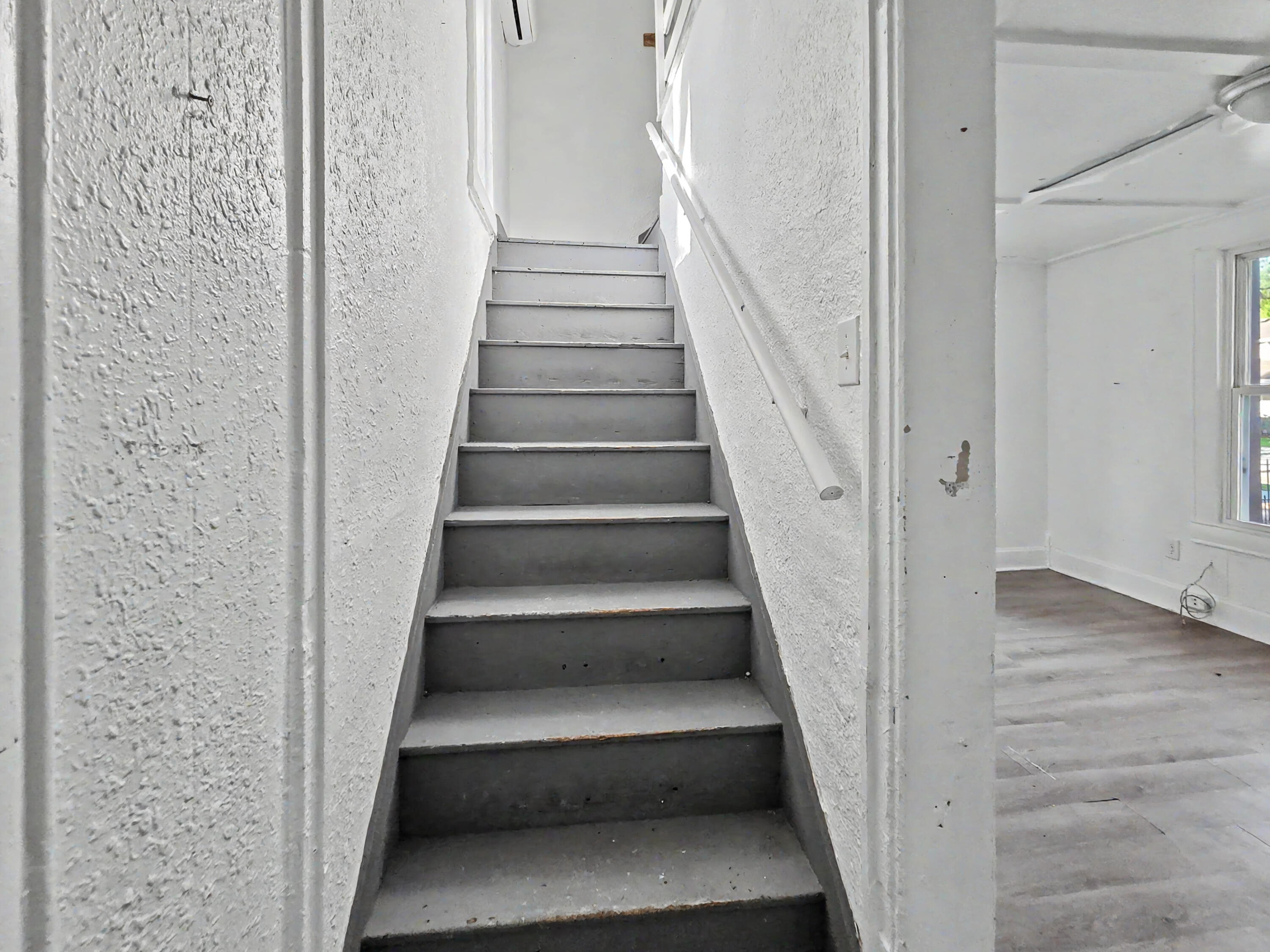 2040 North Prospect Avenue A & B Property Photo 13