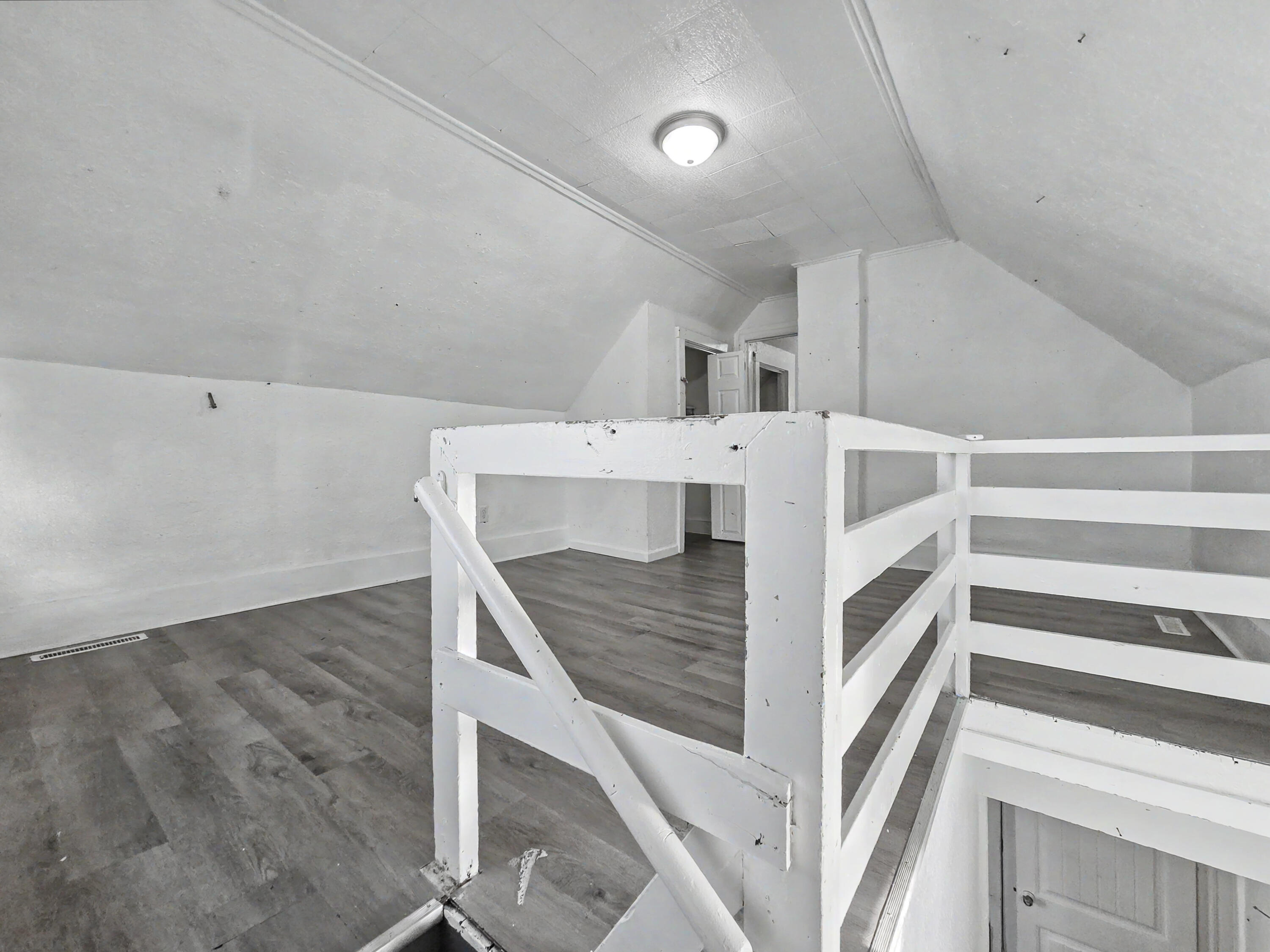 2040 North Prospect Avenue A & B Property Photo 14