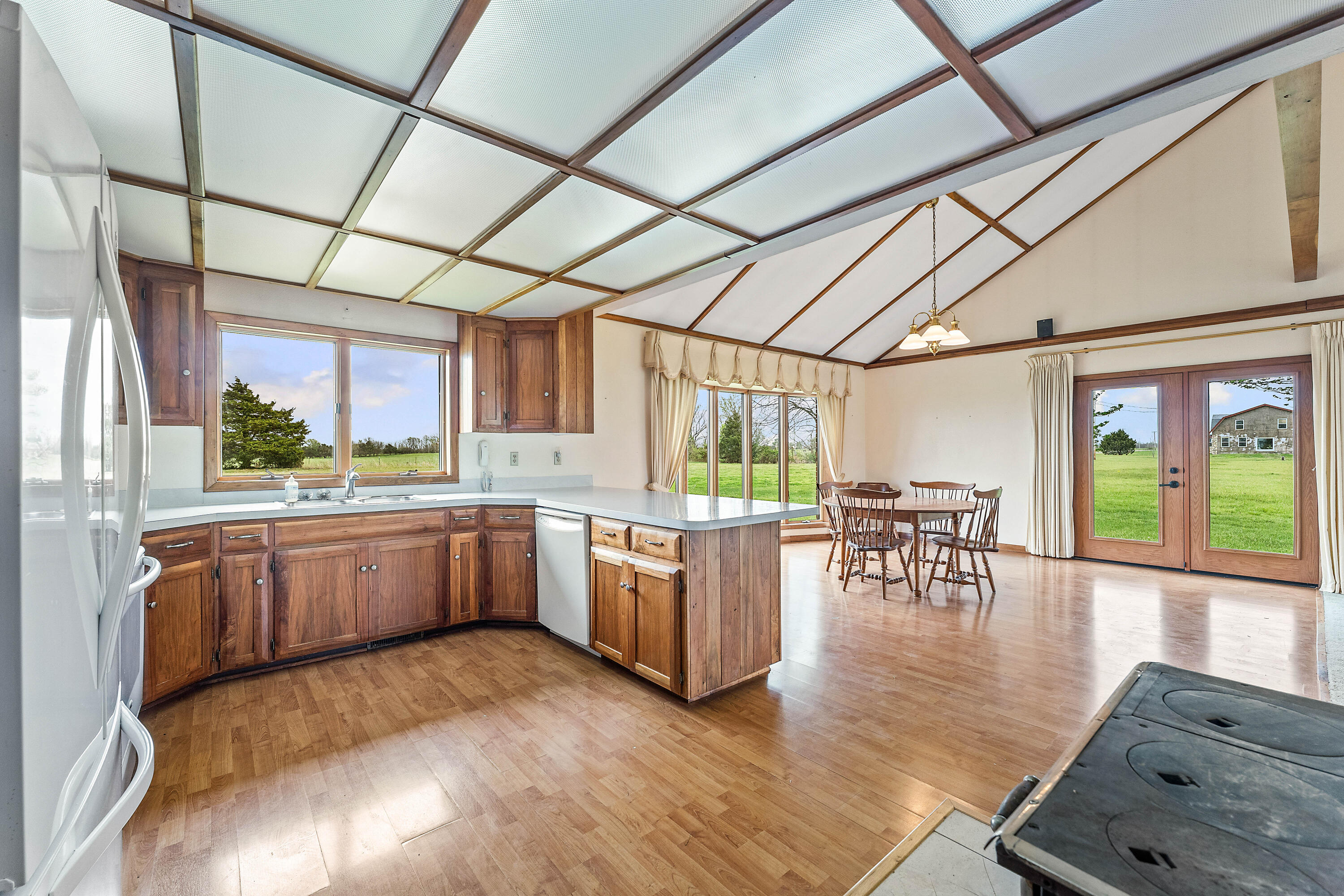 13258 Raccoon Road Property Photo 4