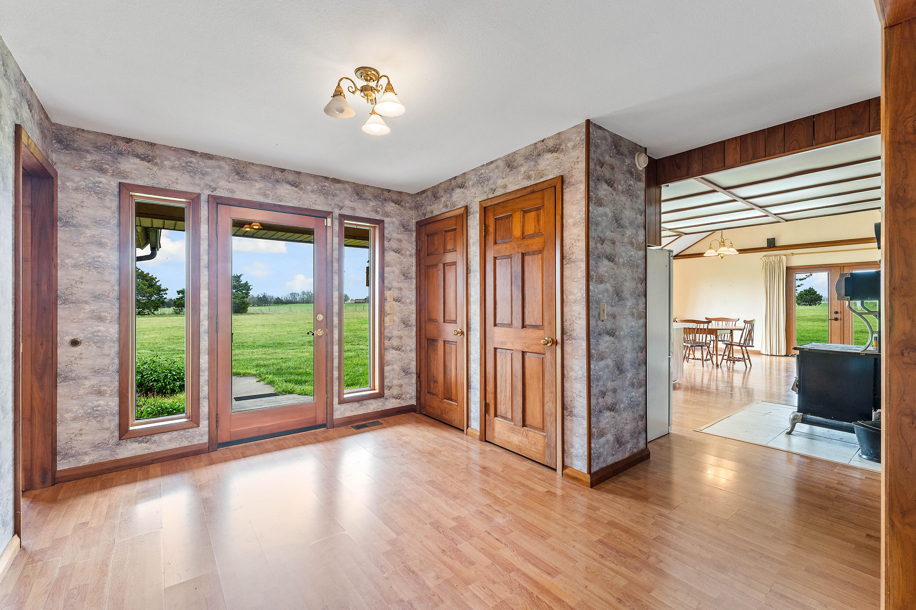 13258 Raccoon Road Property Photo 5