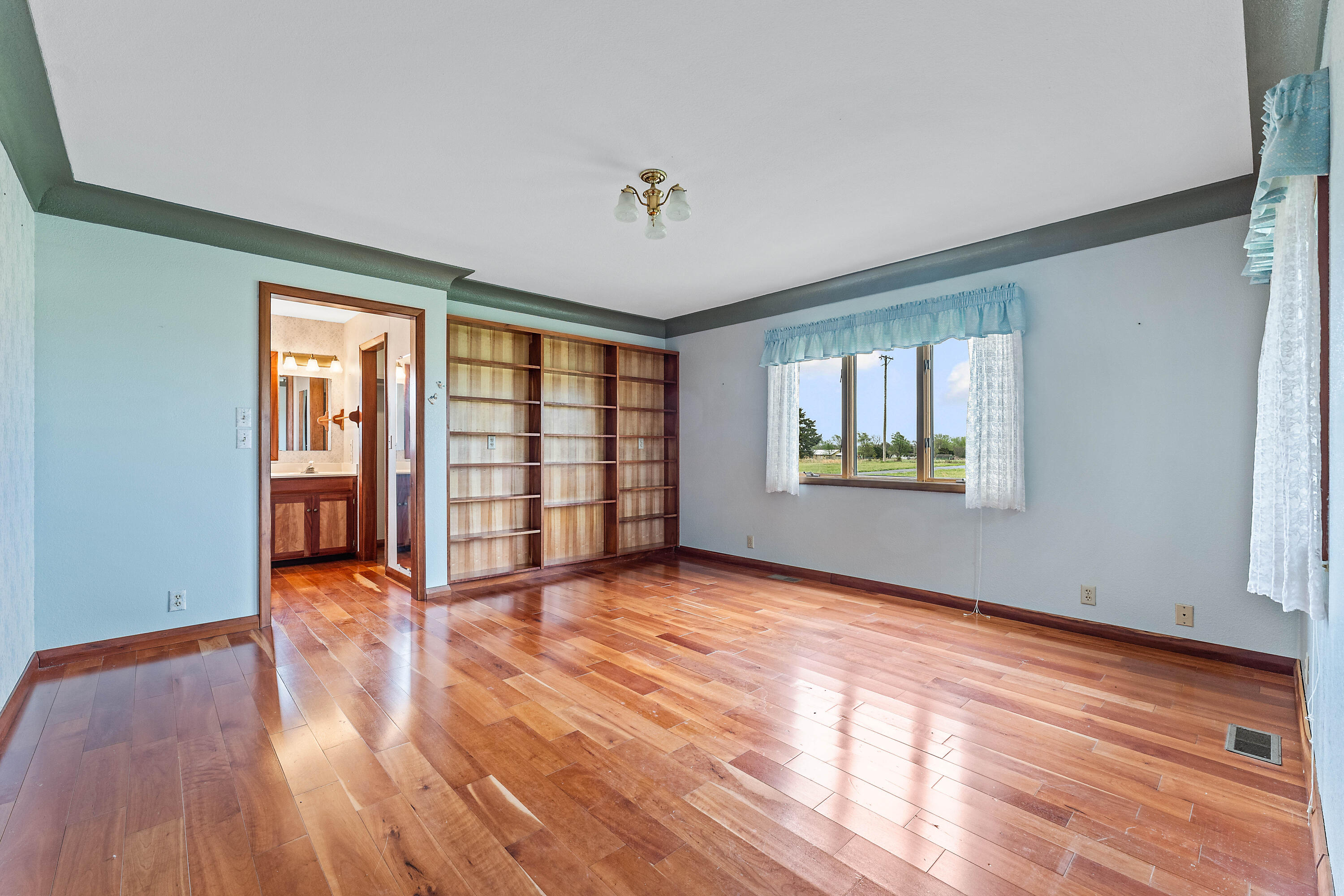13258 Raccoon Road Property Photo 16