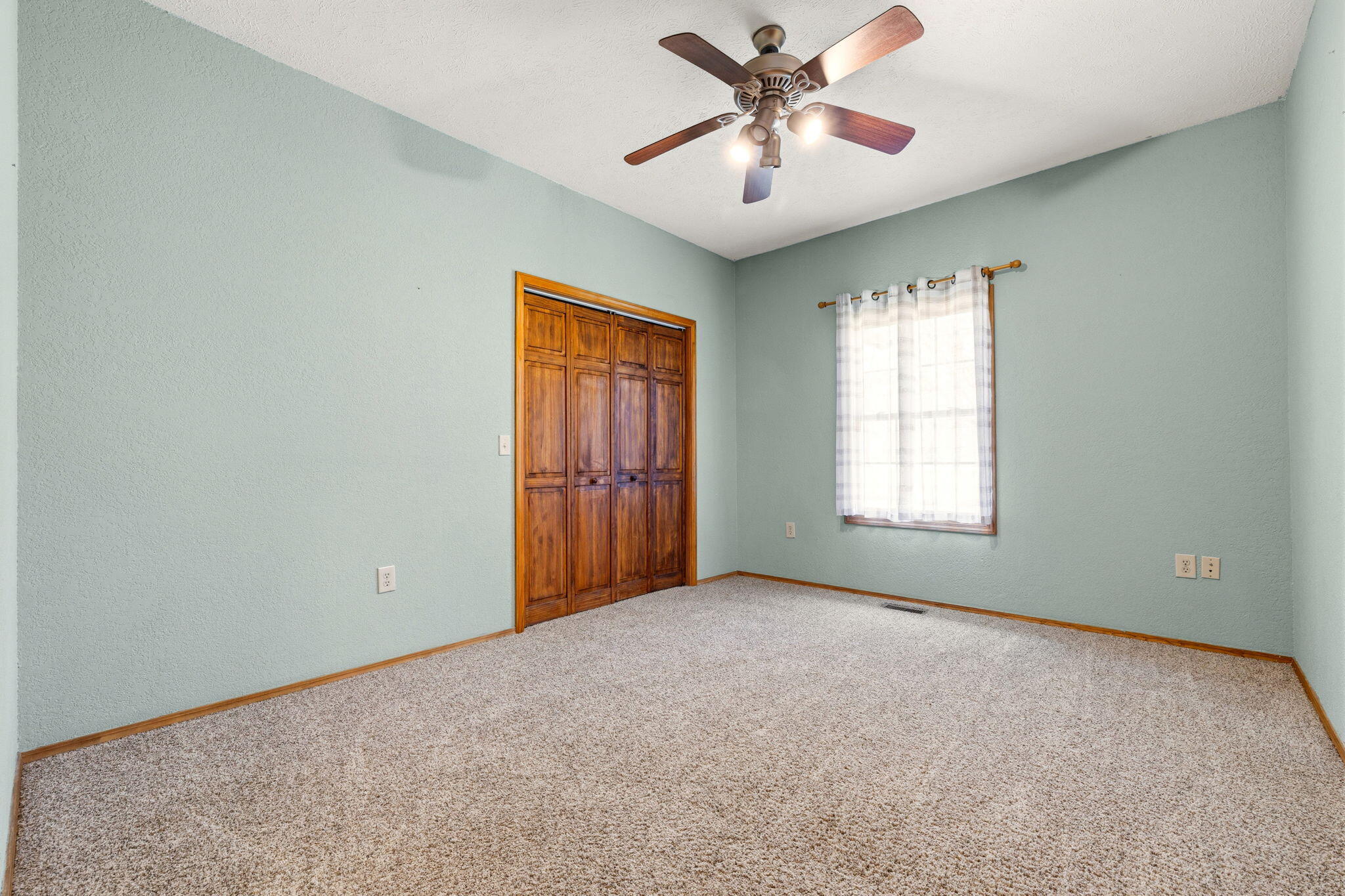 4920 North Farm Road 249 Property Photo 31