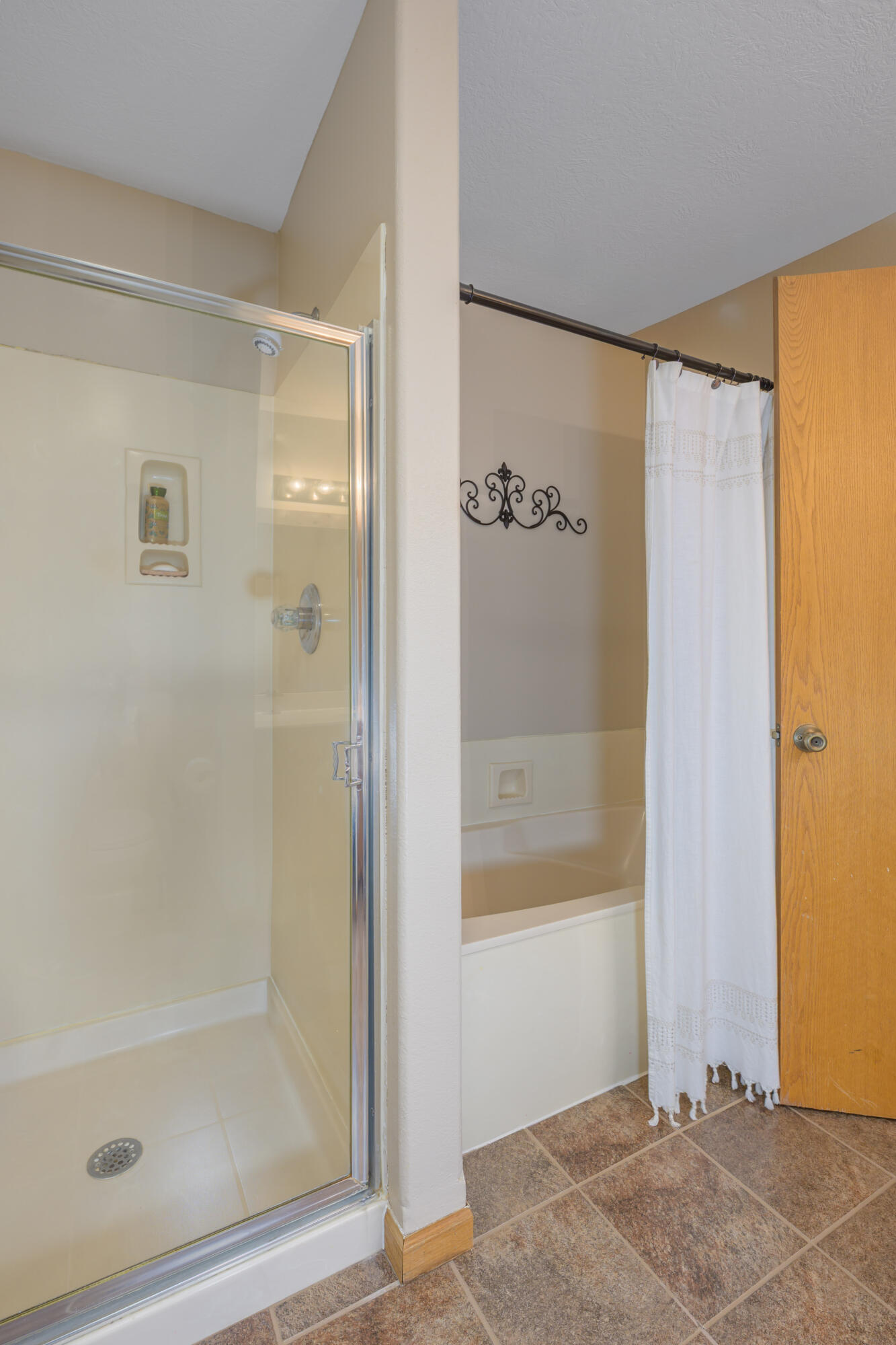 9031 Lawrence 1170 Property Photo 24