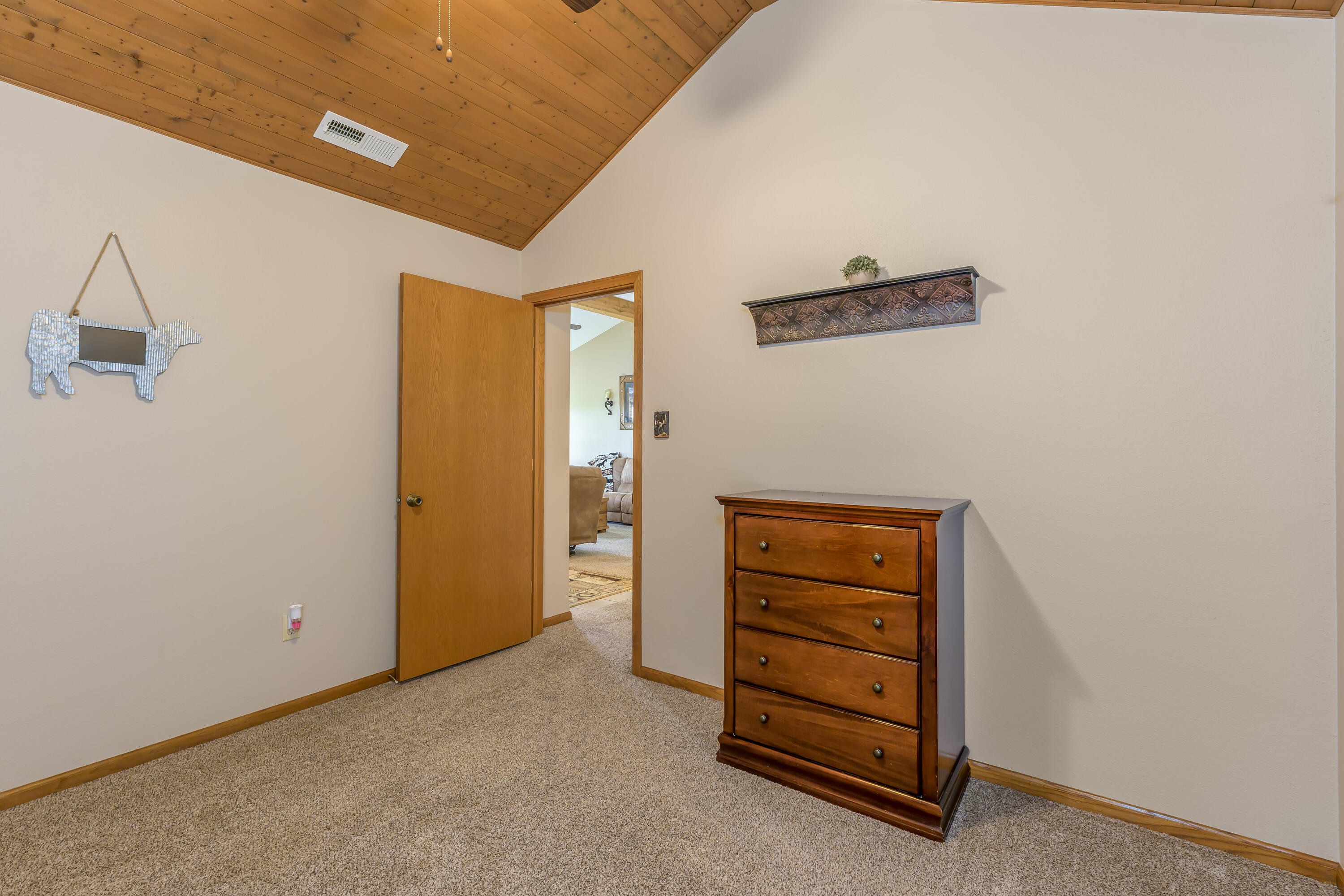 9031 Lawrence 1170 Property Photo 27