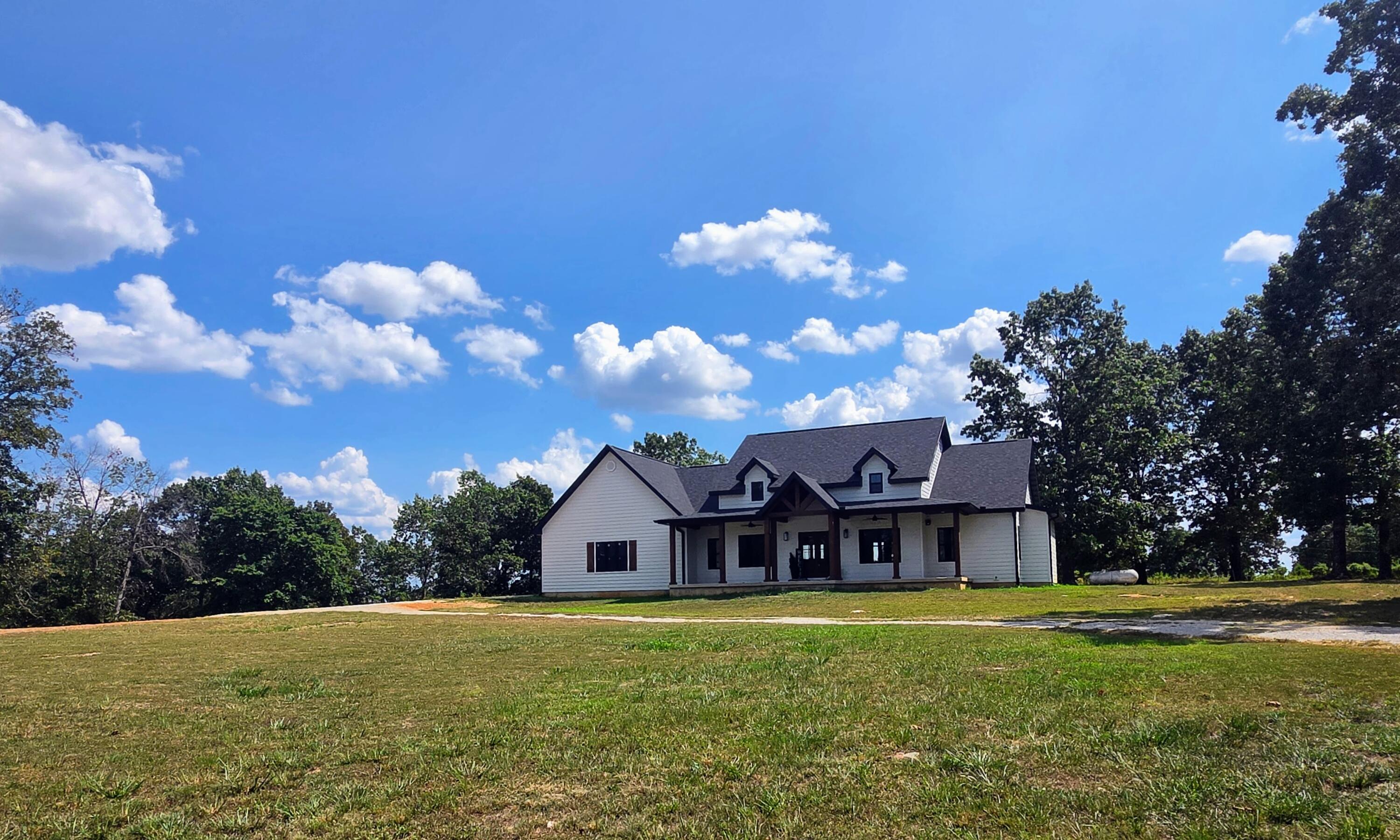 1814 County Road 364 Property Photo 1