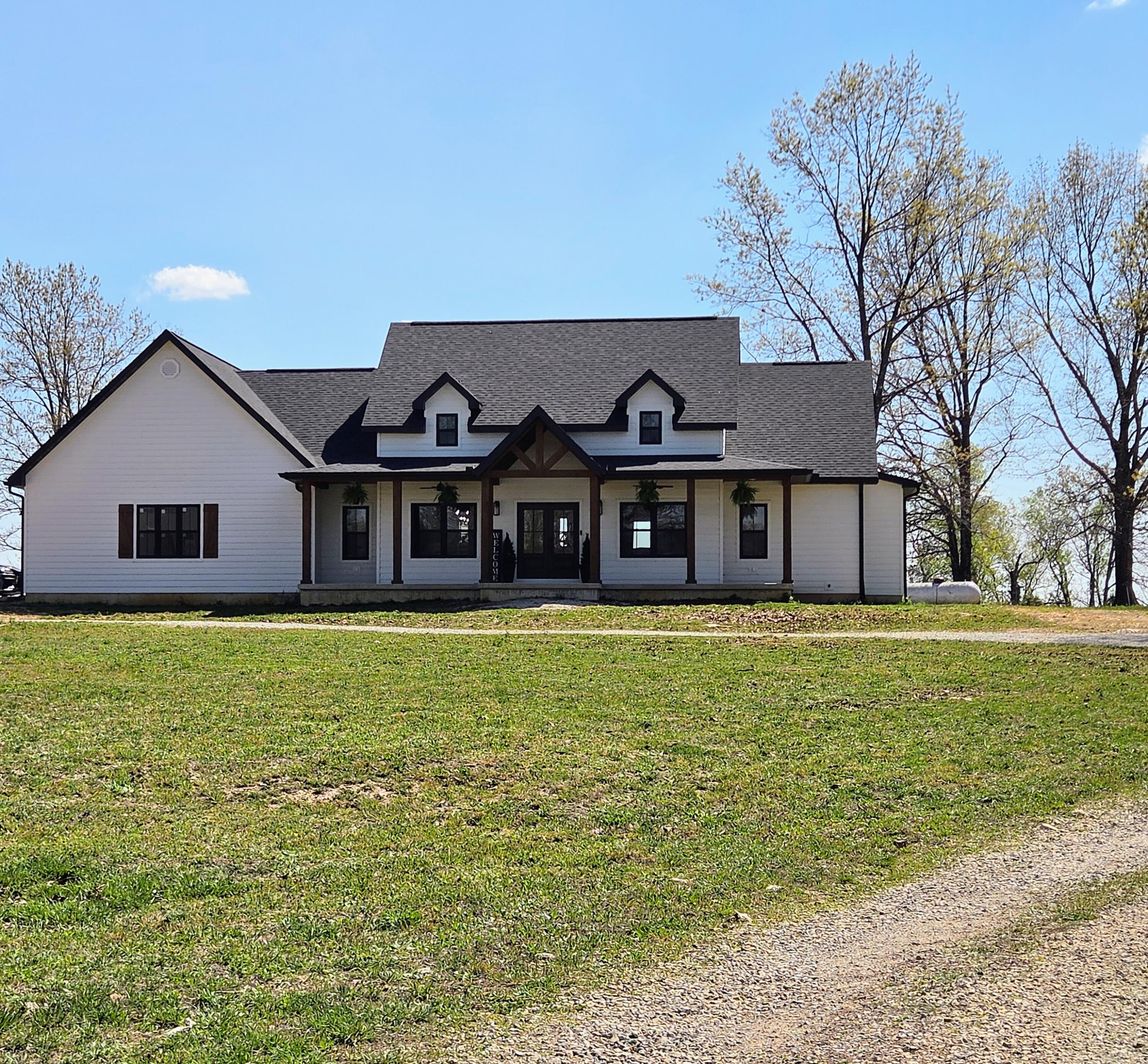 1814 County Road 364 Property Photo 5