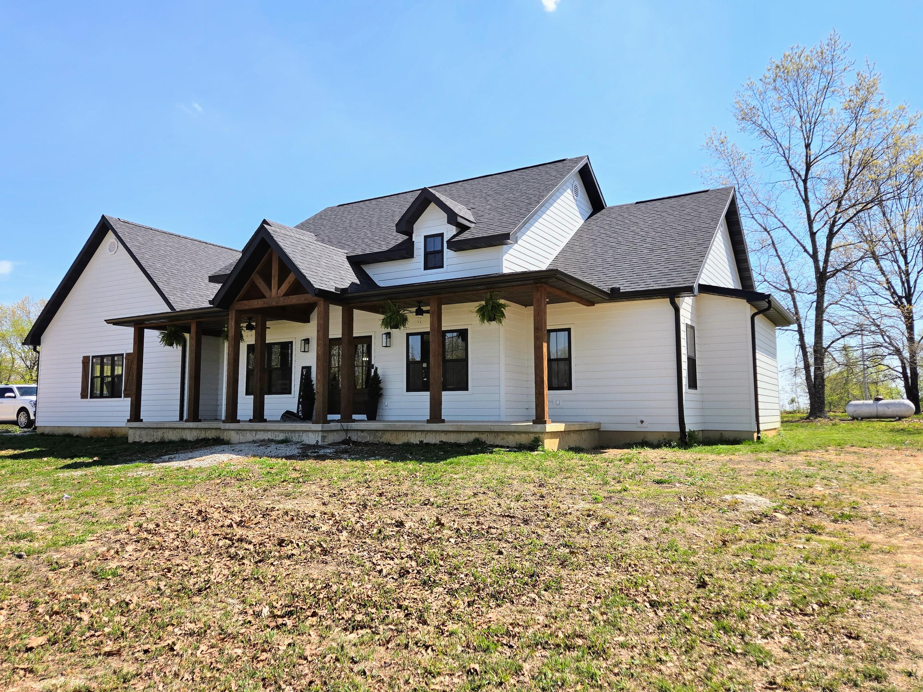 1814 County Road 364 Property Photo 8
