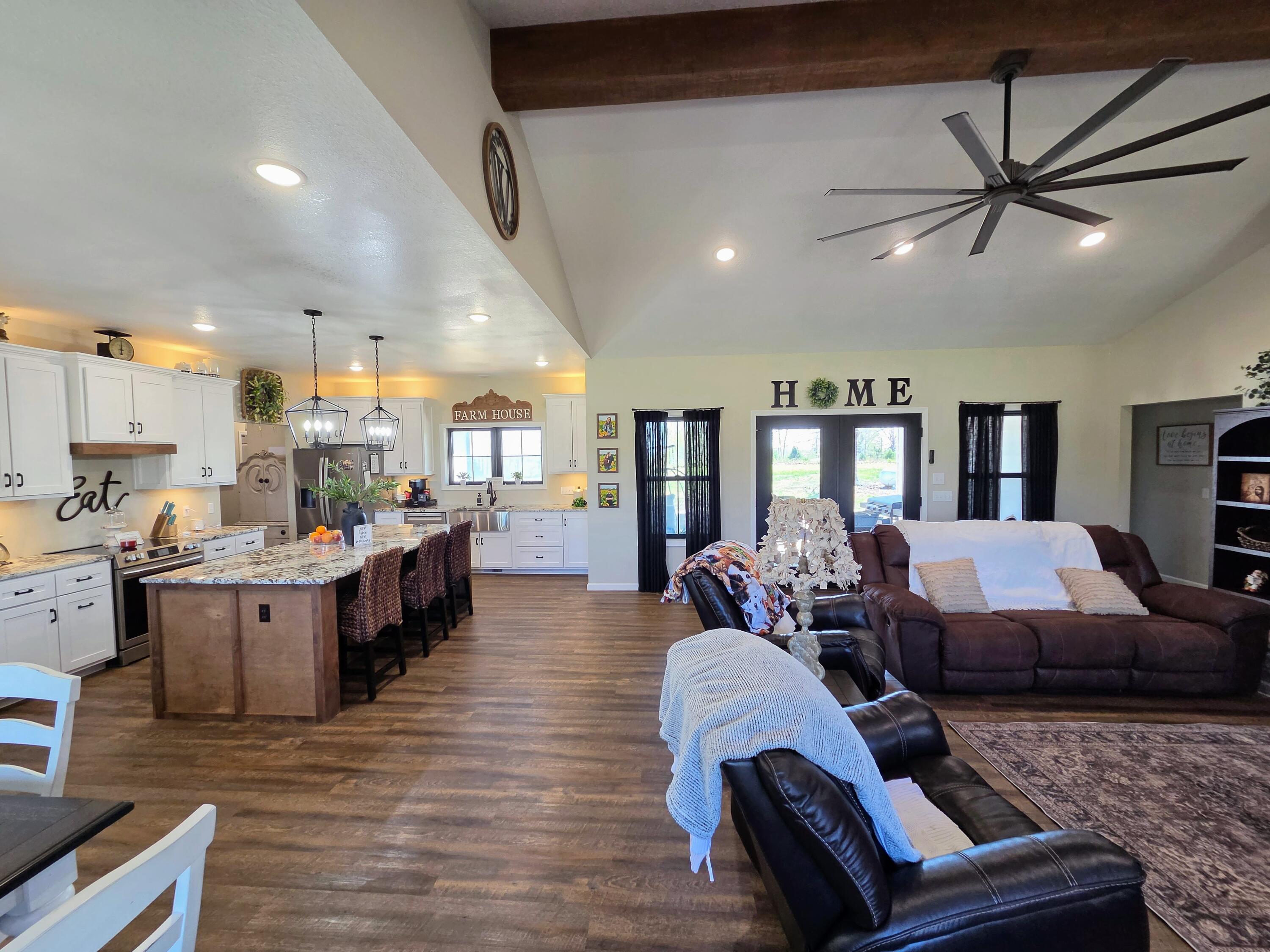 1814 County Road 364 Property Photo 18
