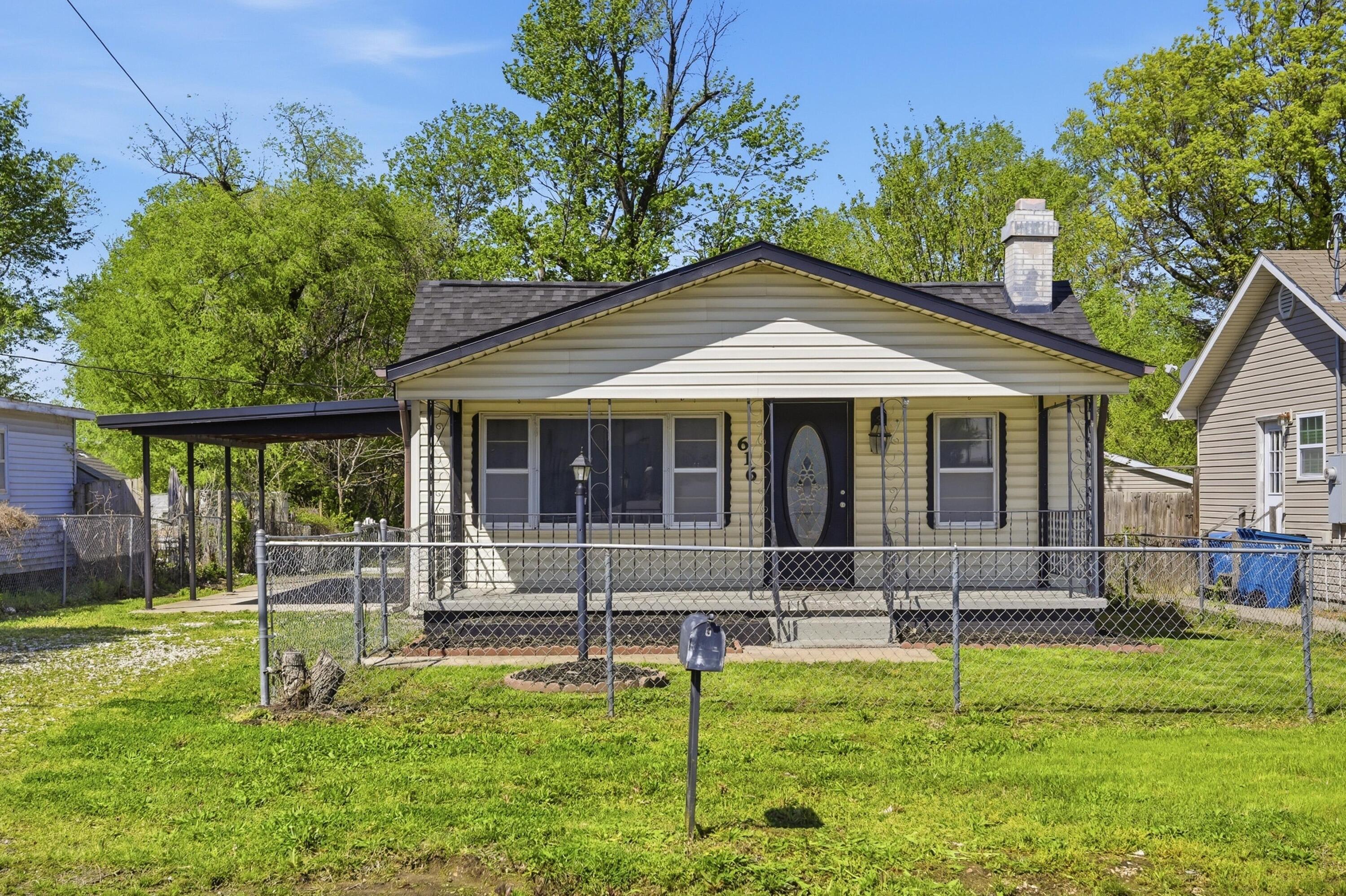 616 South Mckinley Avenue Property Photo 2