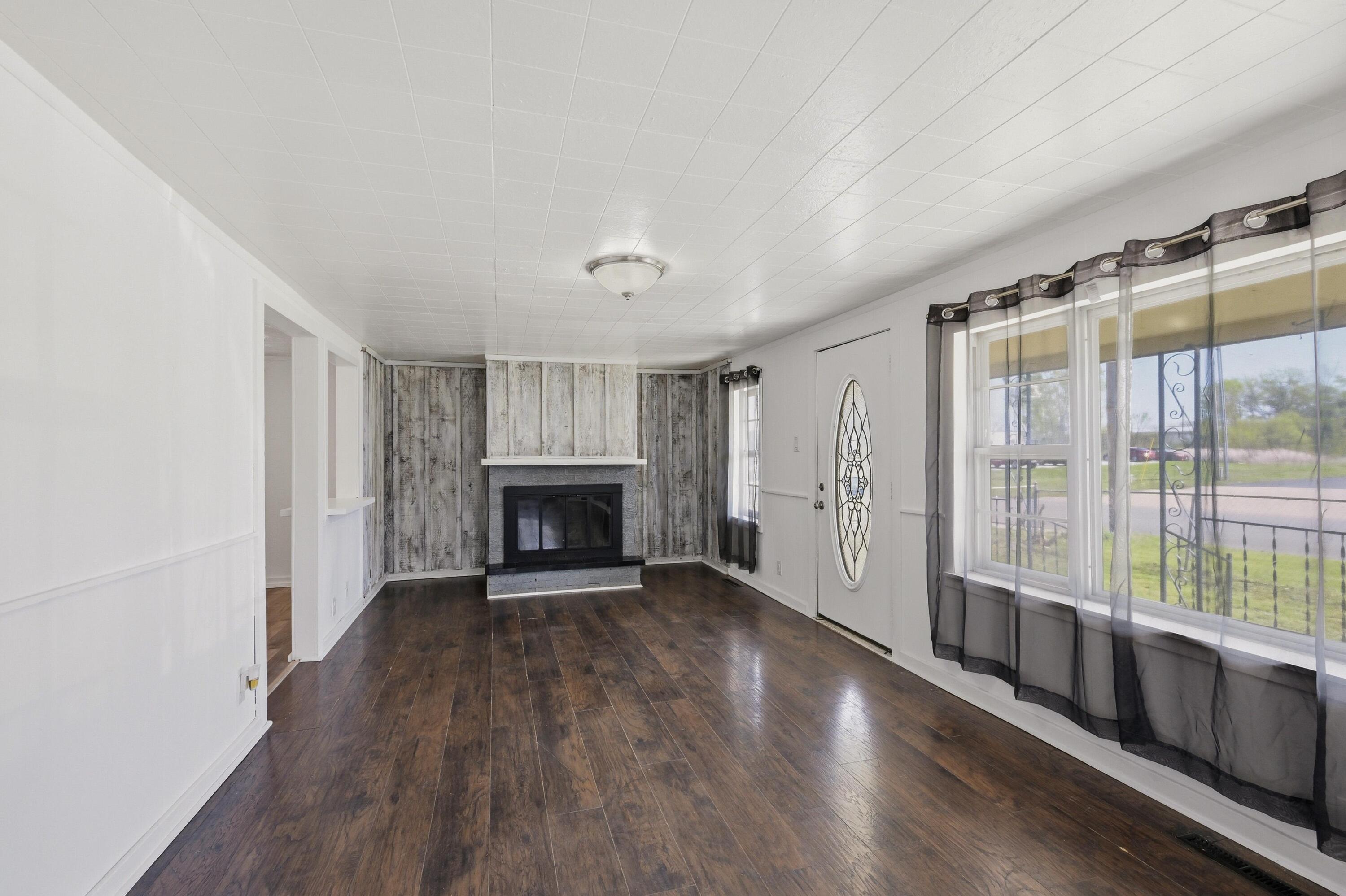 616 South Mckinley Avenue Property Photo 4