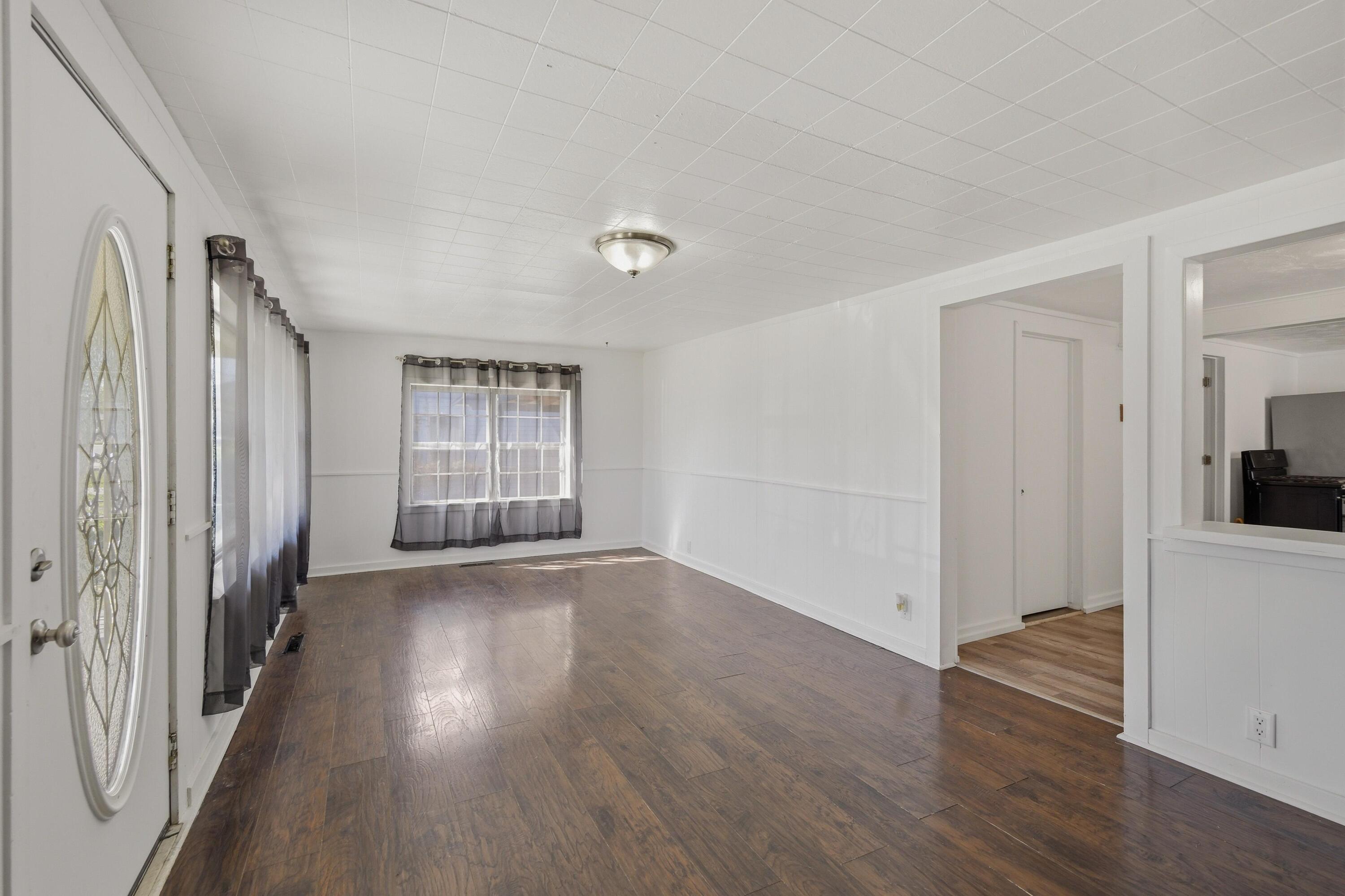 616 South Mckinley Avenue Property Photo 7