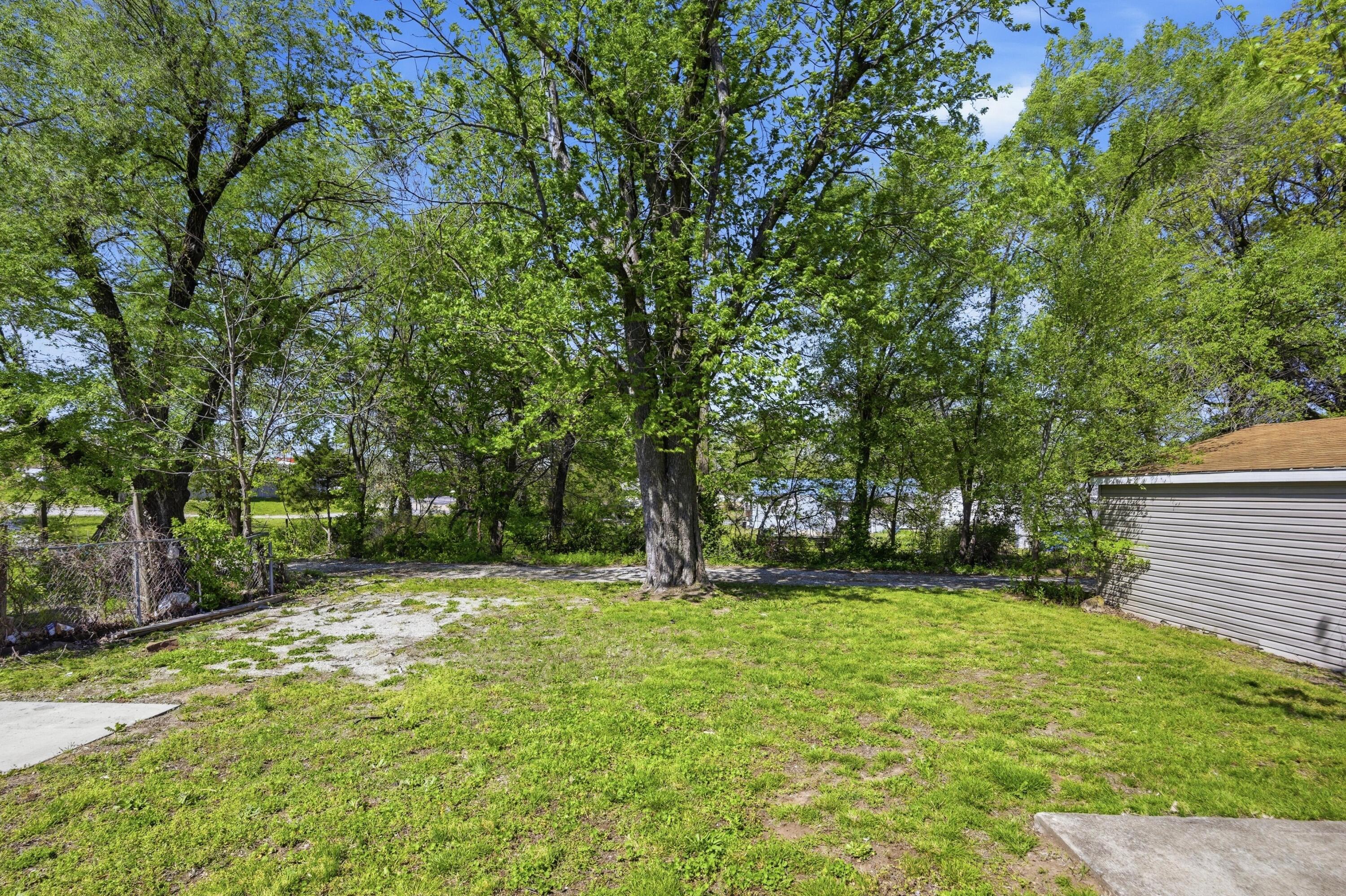 616 South Mckinley Avenue Property Photo 29