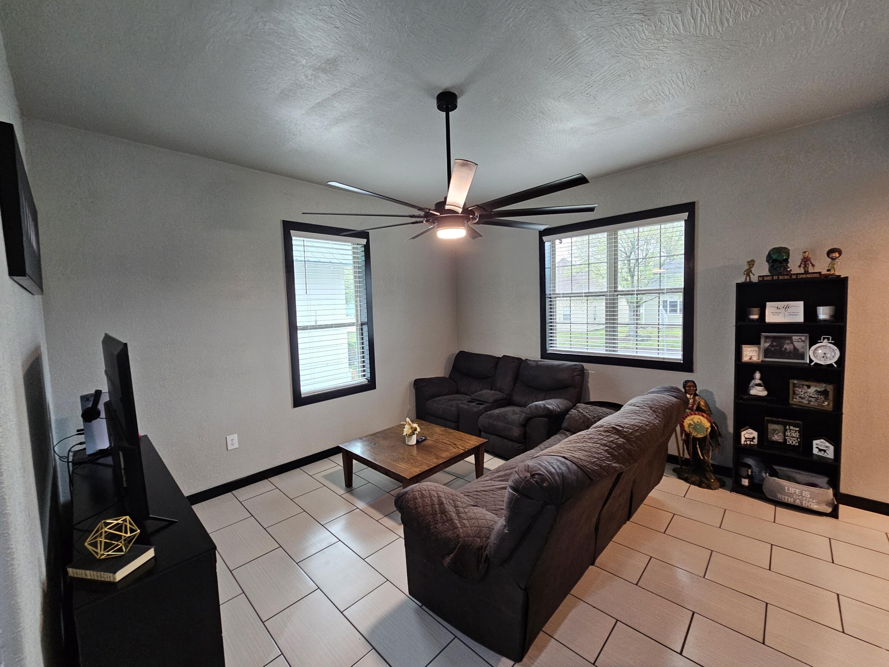 613 8th Street Property Photo 6