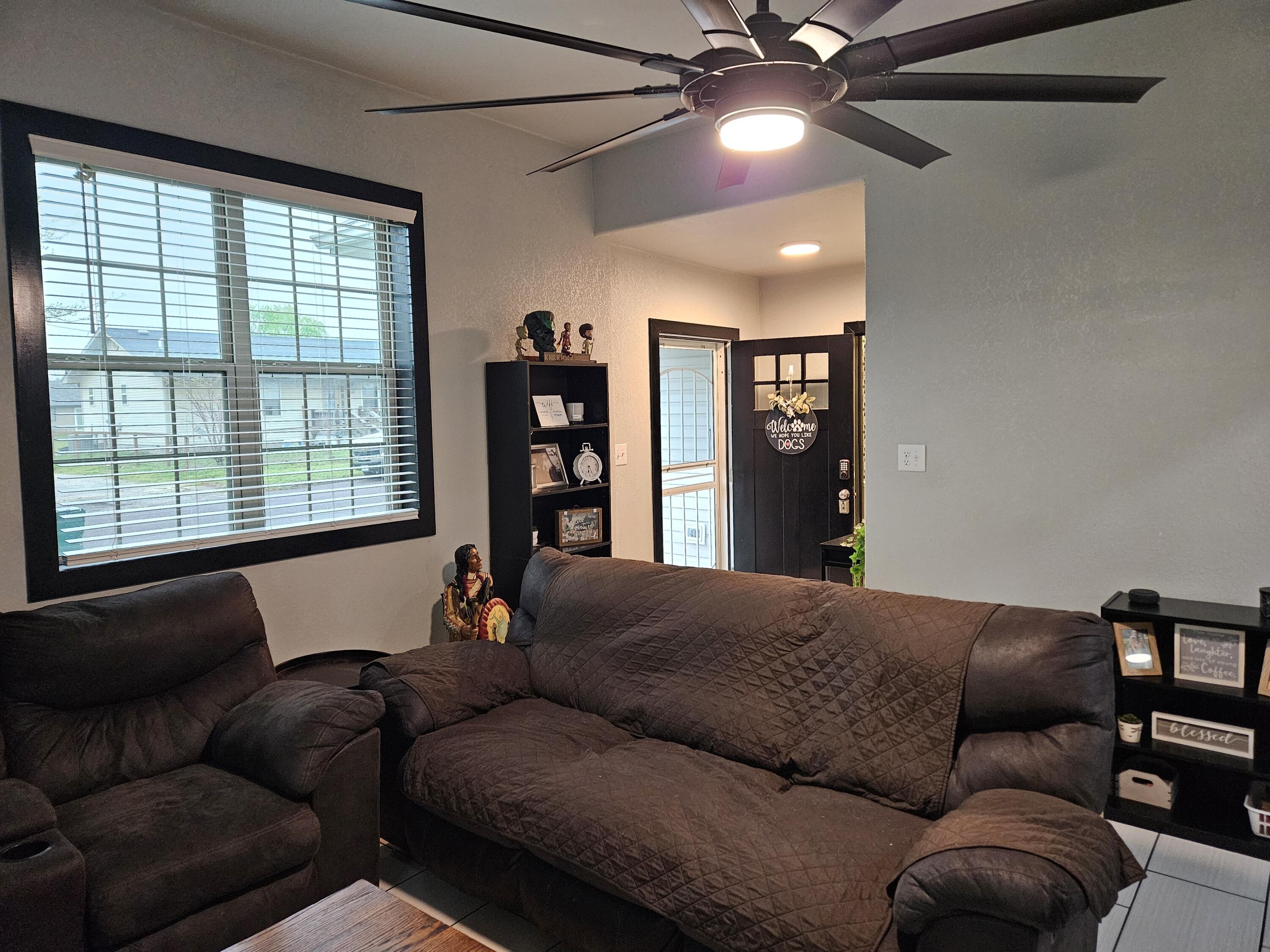 613 8th Street Property Photo 8