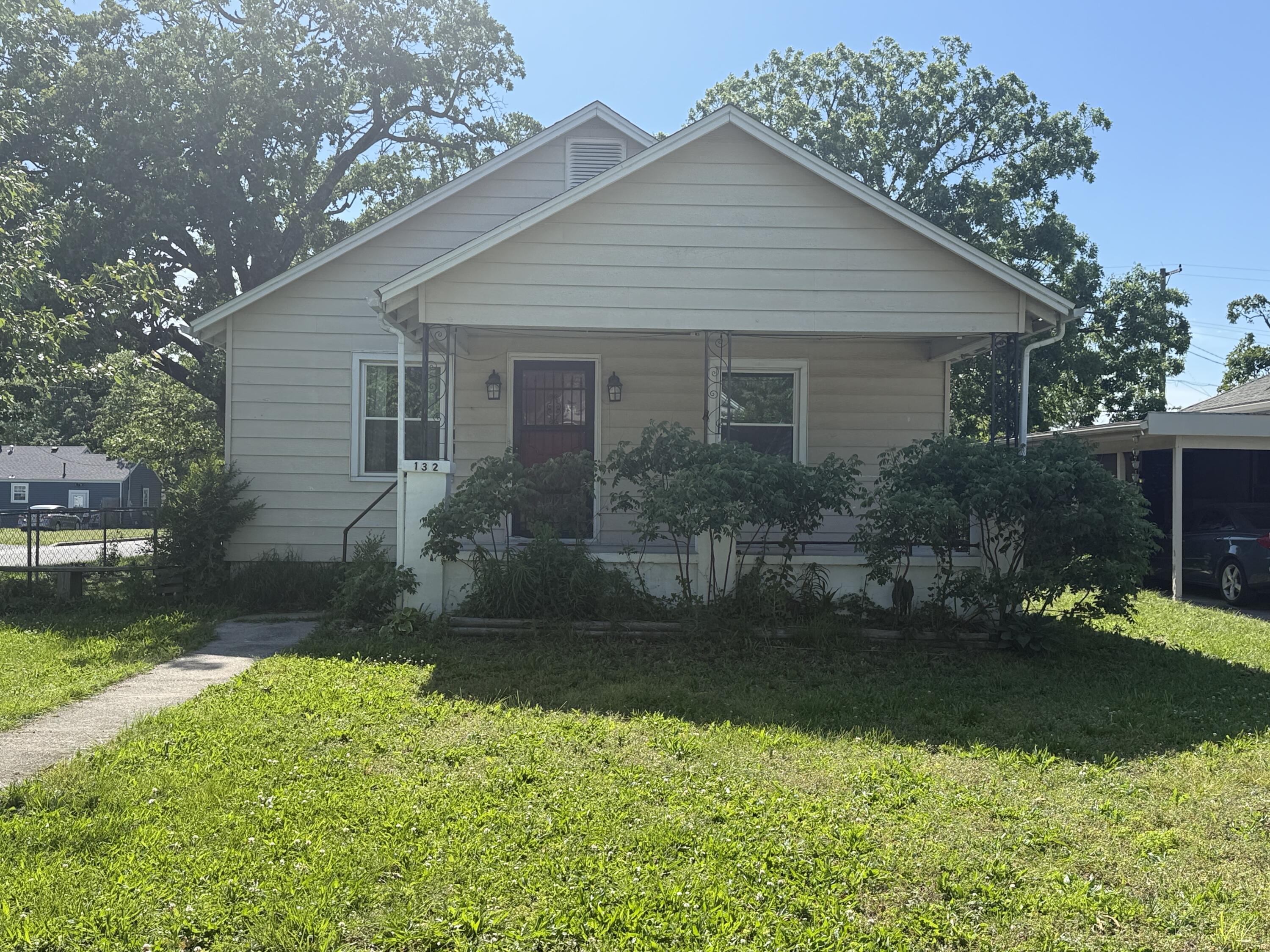 132 South Mc Connell Avenue Property Photo 1