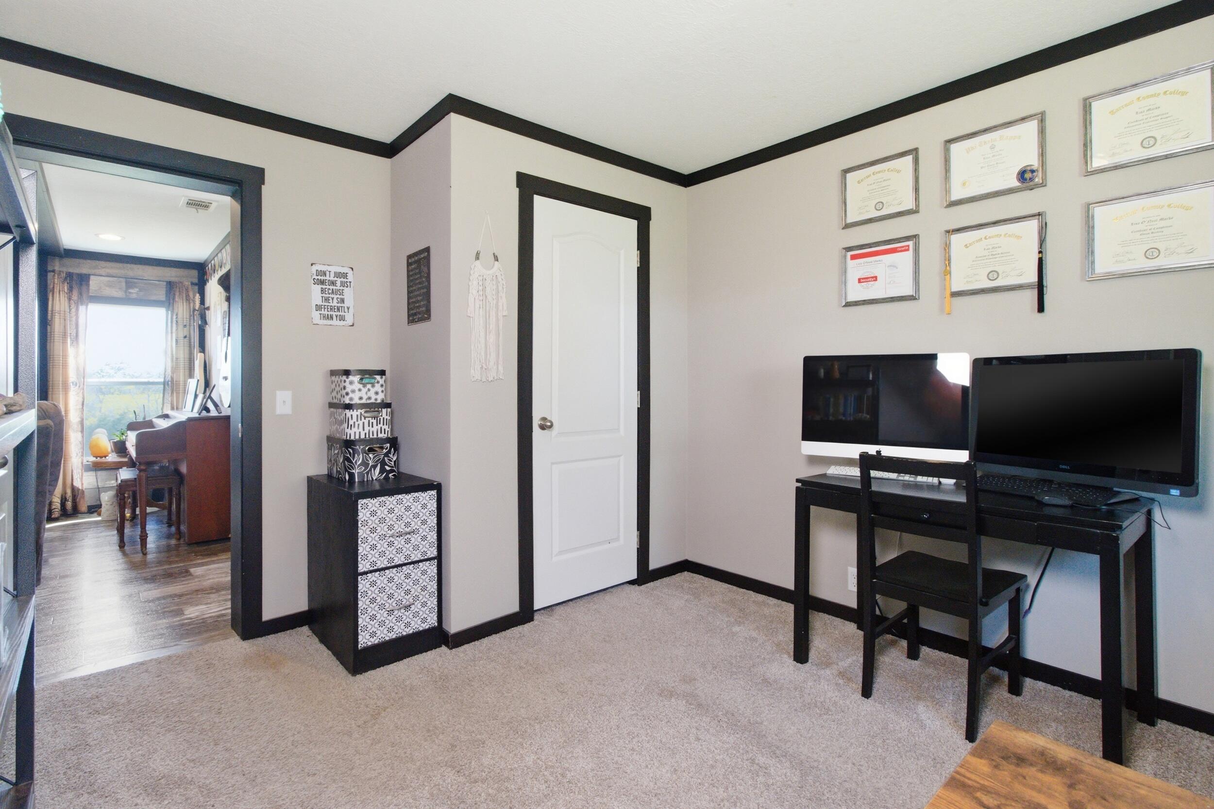 14489 Farm Road 1155 Property Photo 14